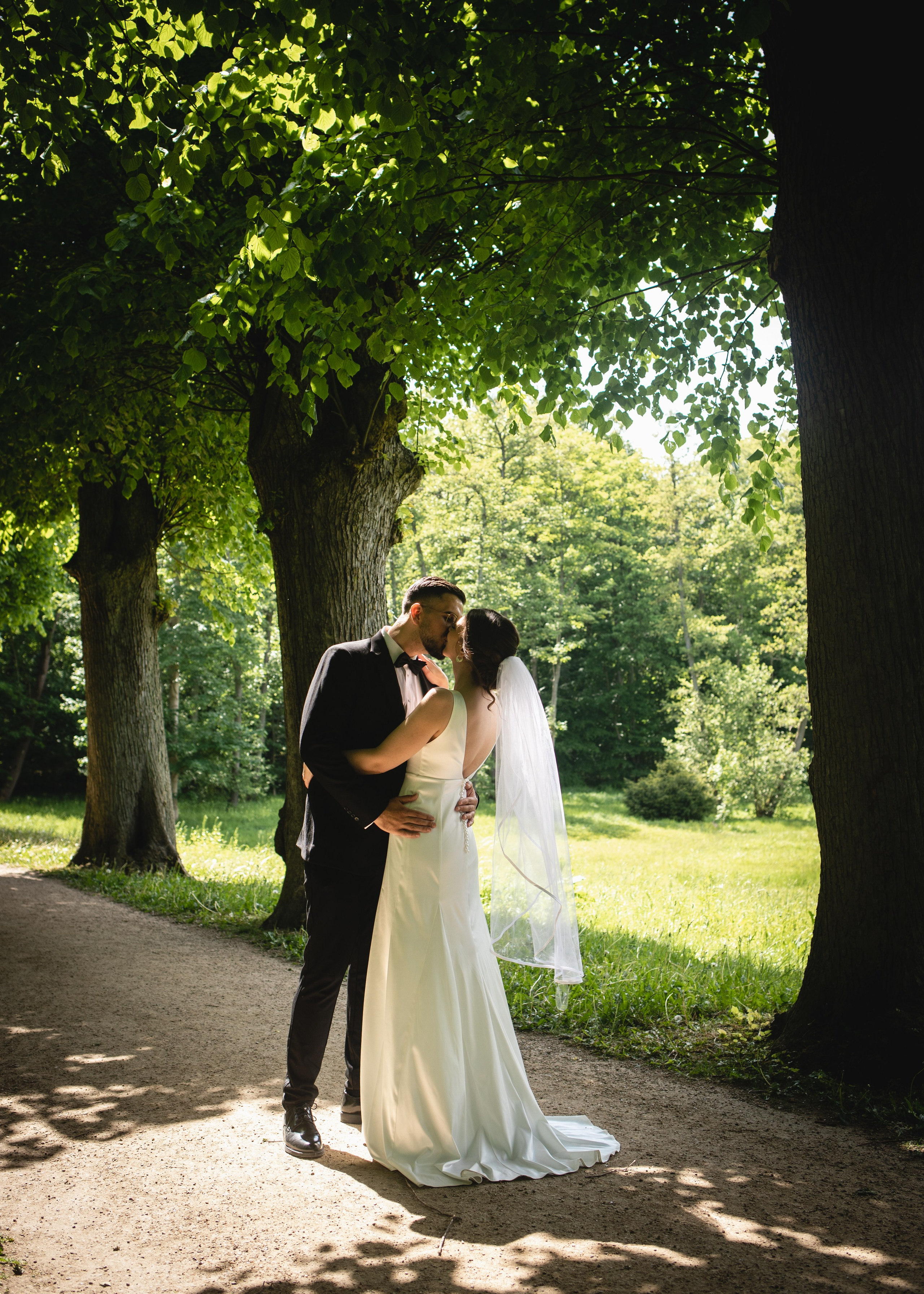 Vida | Martin. Professional wedding photographer in Copenhagen, Denmark — Julia Byron