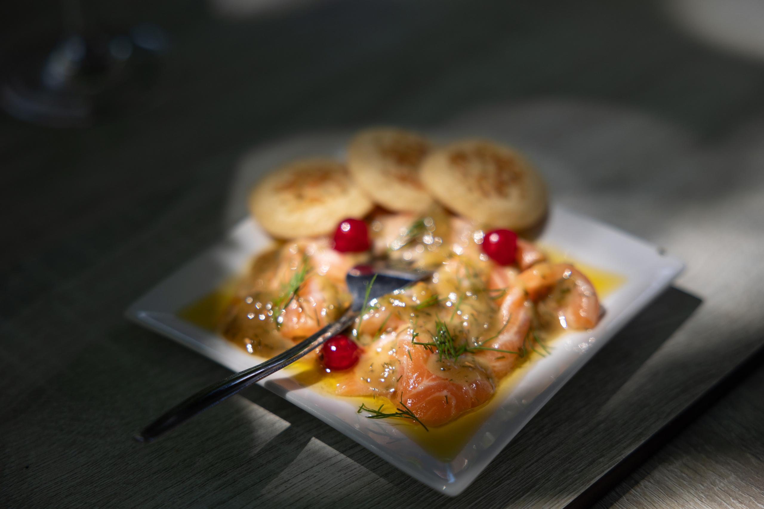 The Baptism of Diana in the Church of Saint-Sernin in Toulouse. Eugénie Smirnova — Photographe à Toulouse et dans le Sud-Ouest