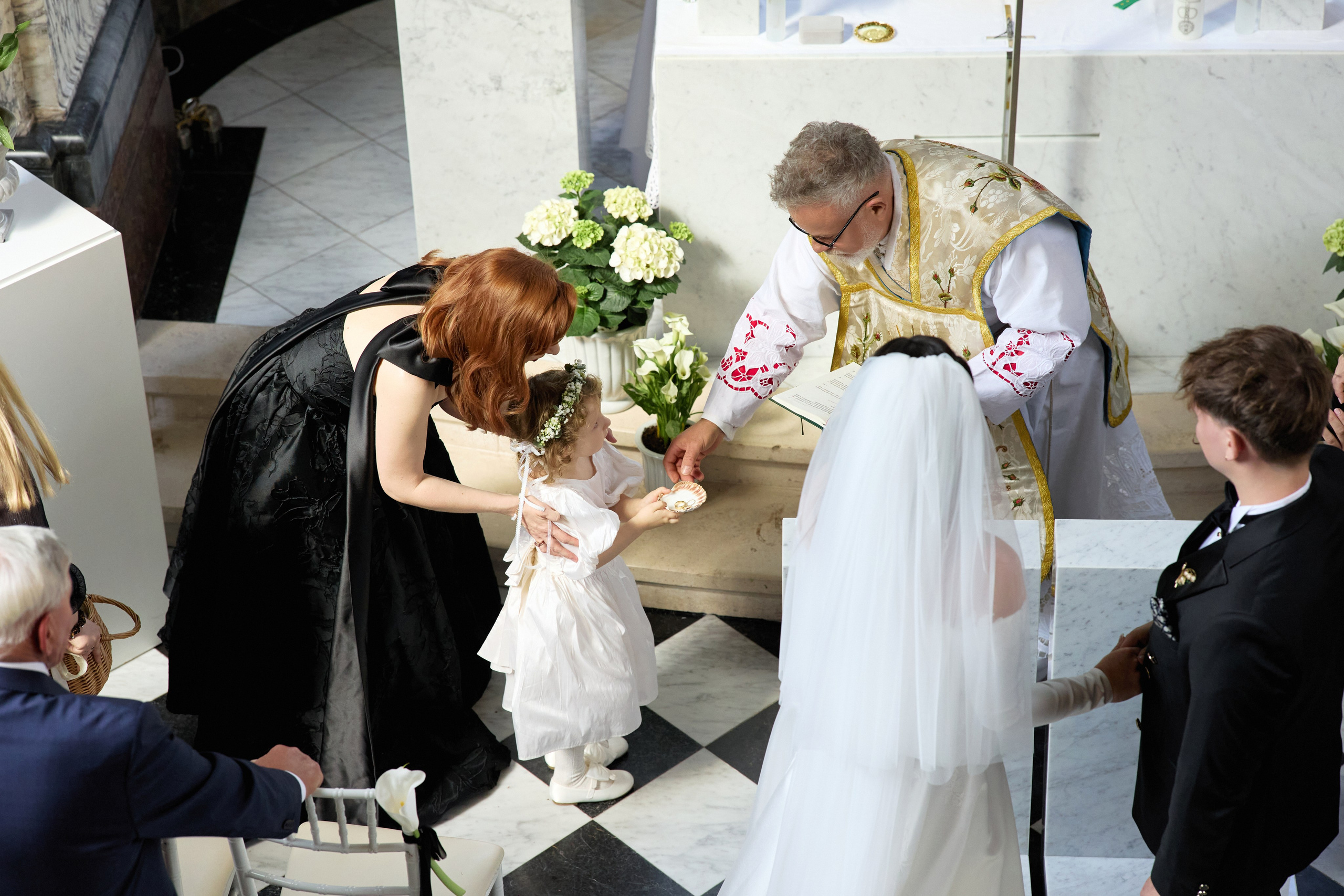 Wiktoria & Kacper. Pałac Goetz. Fotograf ślubny i rodzinny w Krakowie Yana Klymova