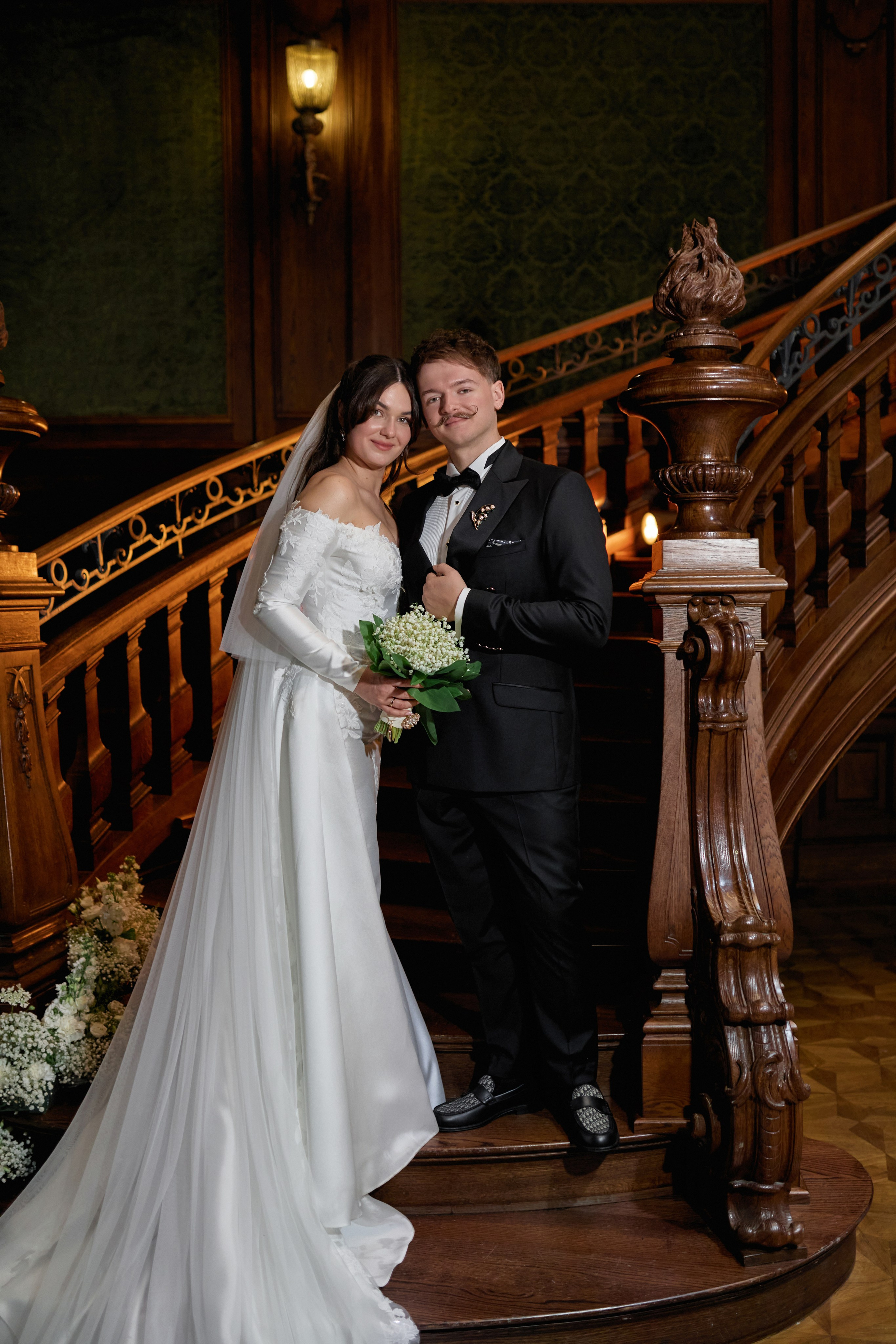 Wiktoria & Kacper. Pałac Goetz. Fotograf ślubny i rodzinny w Krakowie Yana Klymova