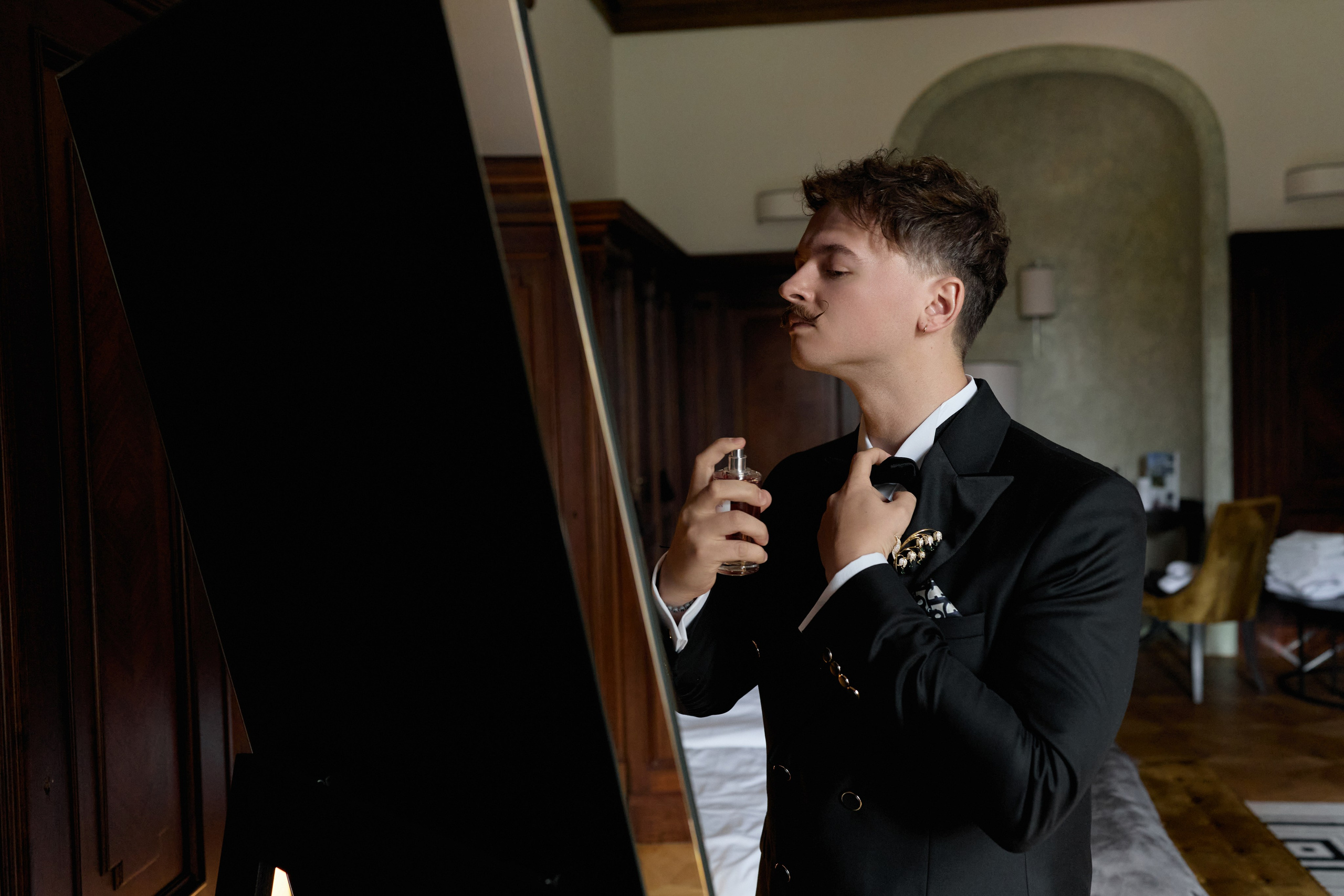 Wiktoria & Kacper. Pałac Goetz. Fotograf ślubny i rodzinny w Krakowie Yana Klymova