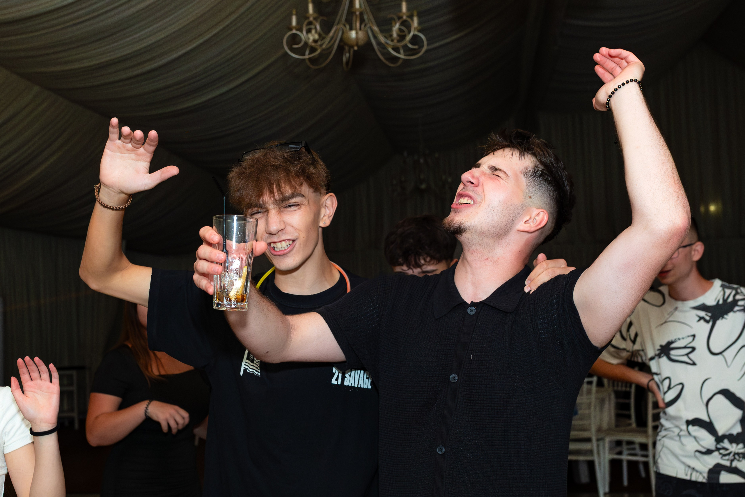 Majorat Denis. Ionut Brehuescu — Fotograf