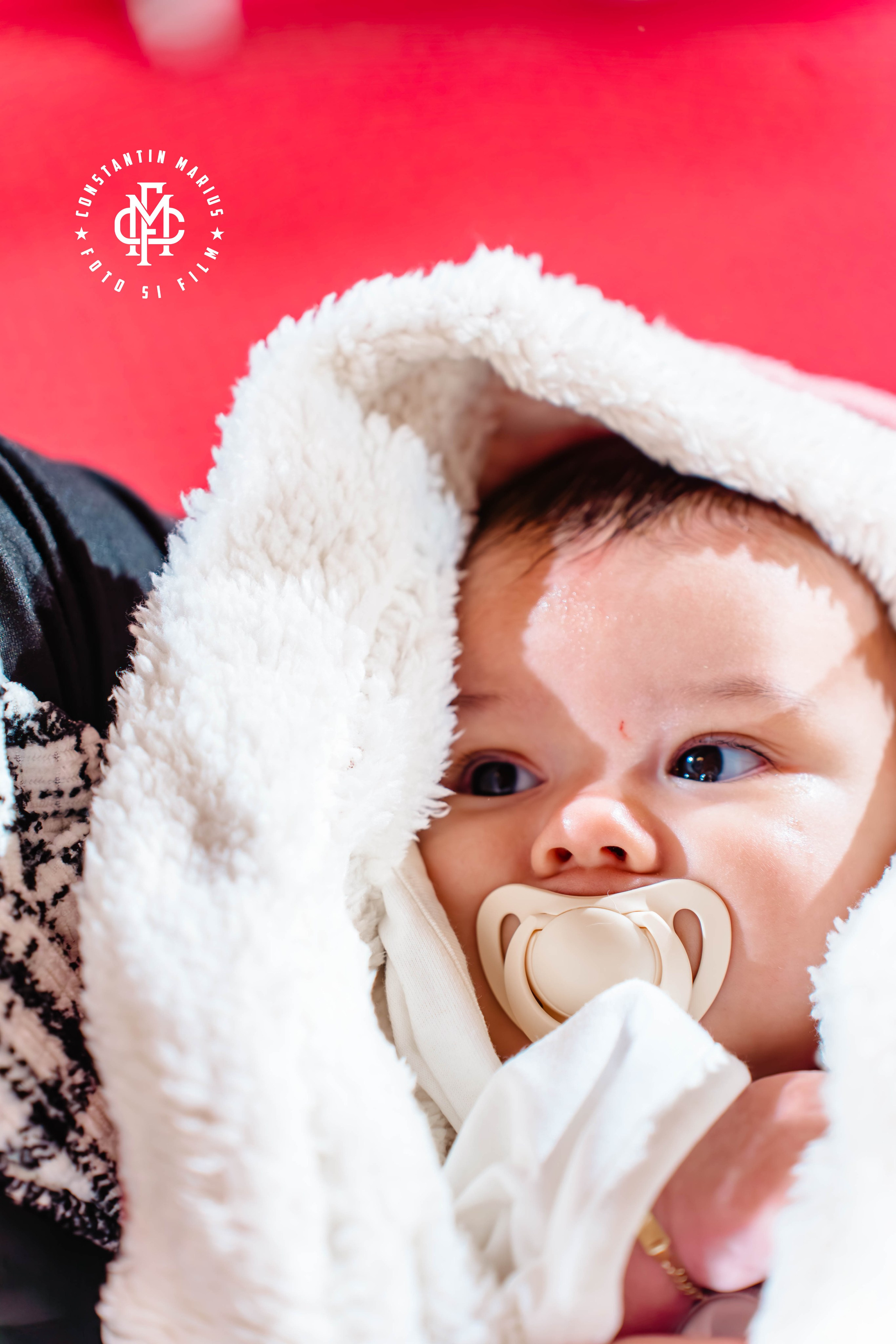 BAPTISM PHOTOGRAPHY. DESPRE NOI