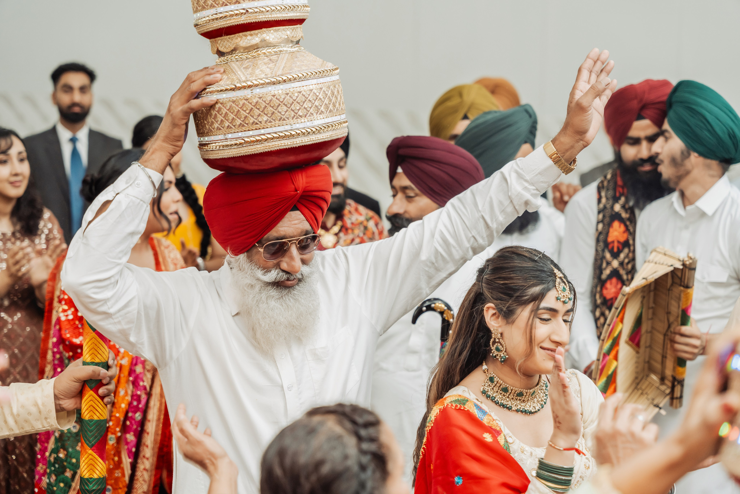 Gagan & Jasmeen. Wedding Photographer & Cinematographer studios