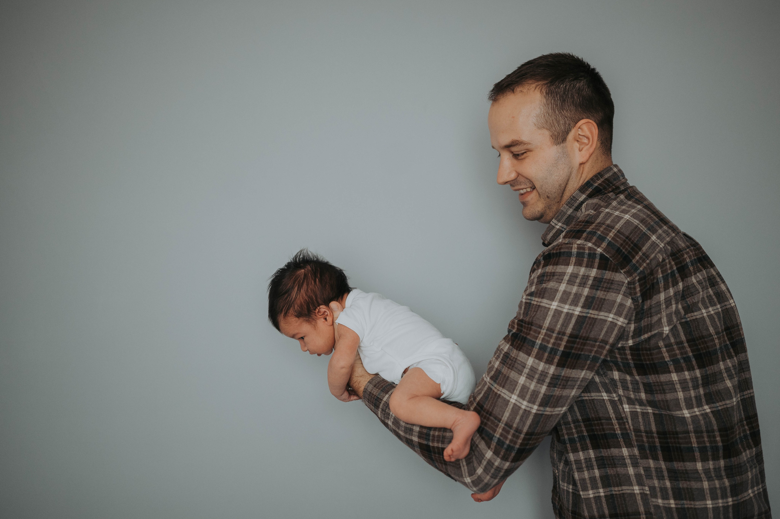 Vuk - fotografisanje bebe kod kuće. Dečiji i porodični fotograf