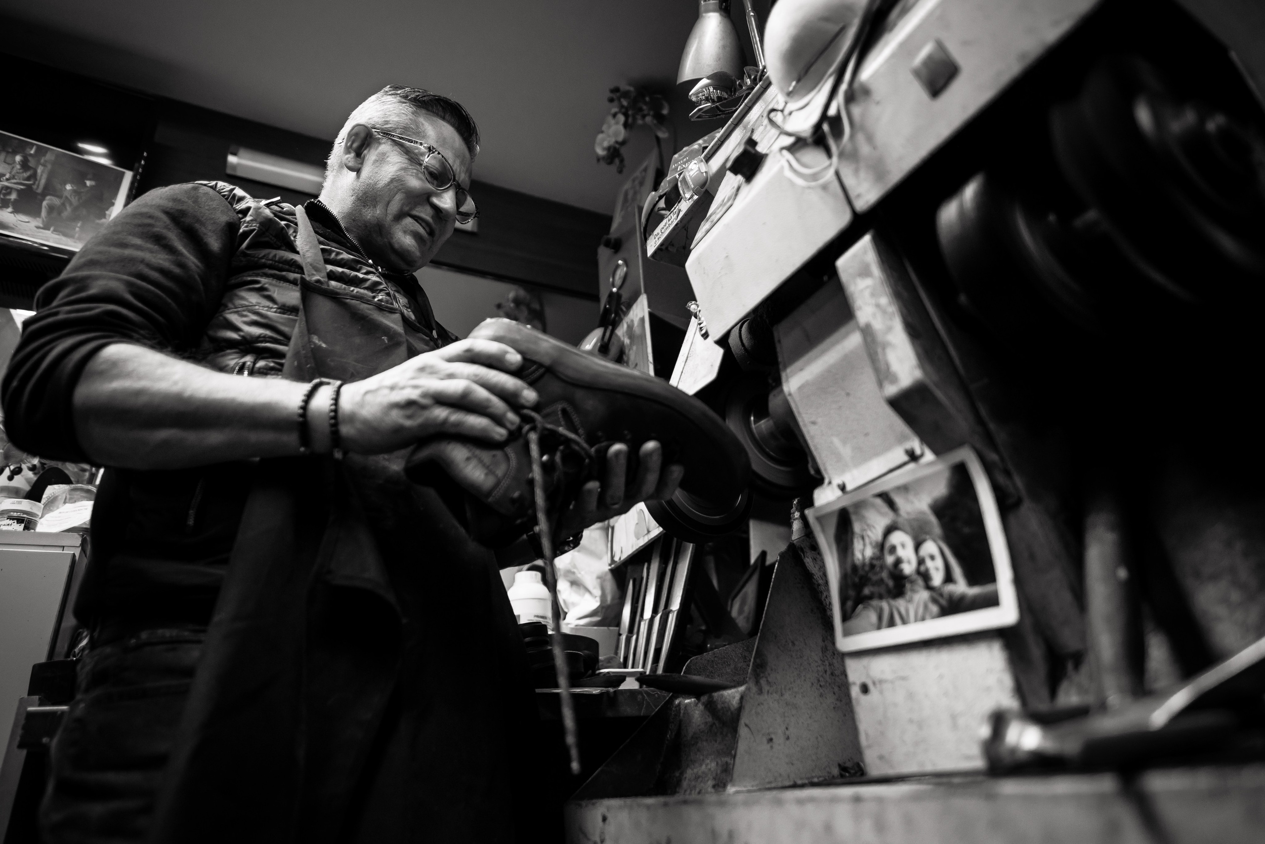 Cizmar. Andrei Samuel – Fotograf București | Evenimente, Studio, Imobiliare, Produs