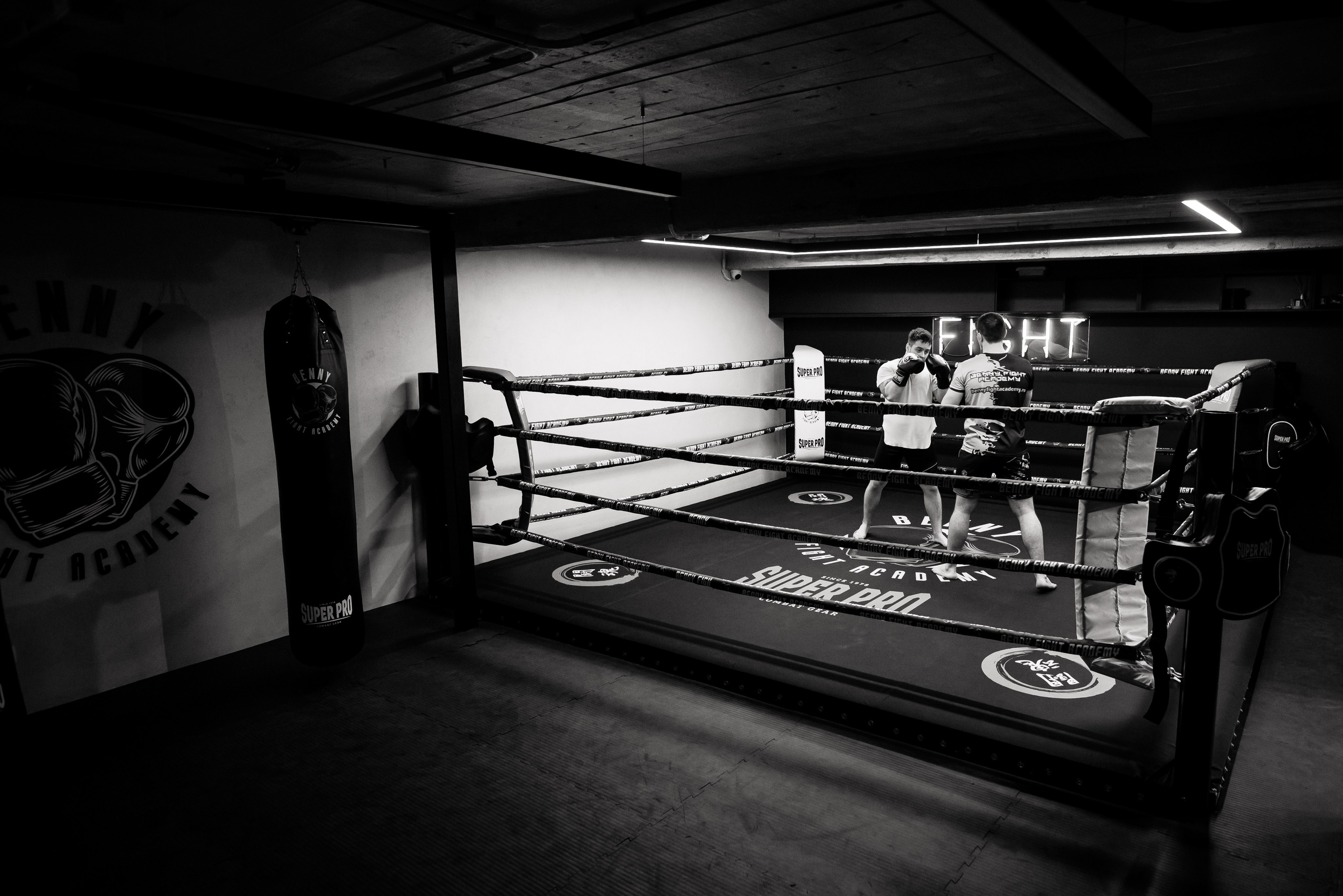 The Fighter - Benny Fight Academy. Andrei Samuel – Fotograf București | Evenimente, Studio, Imobiliare, Produs