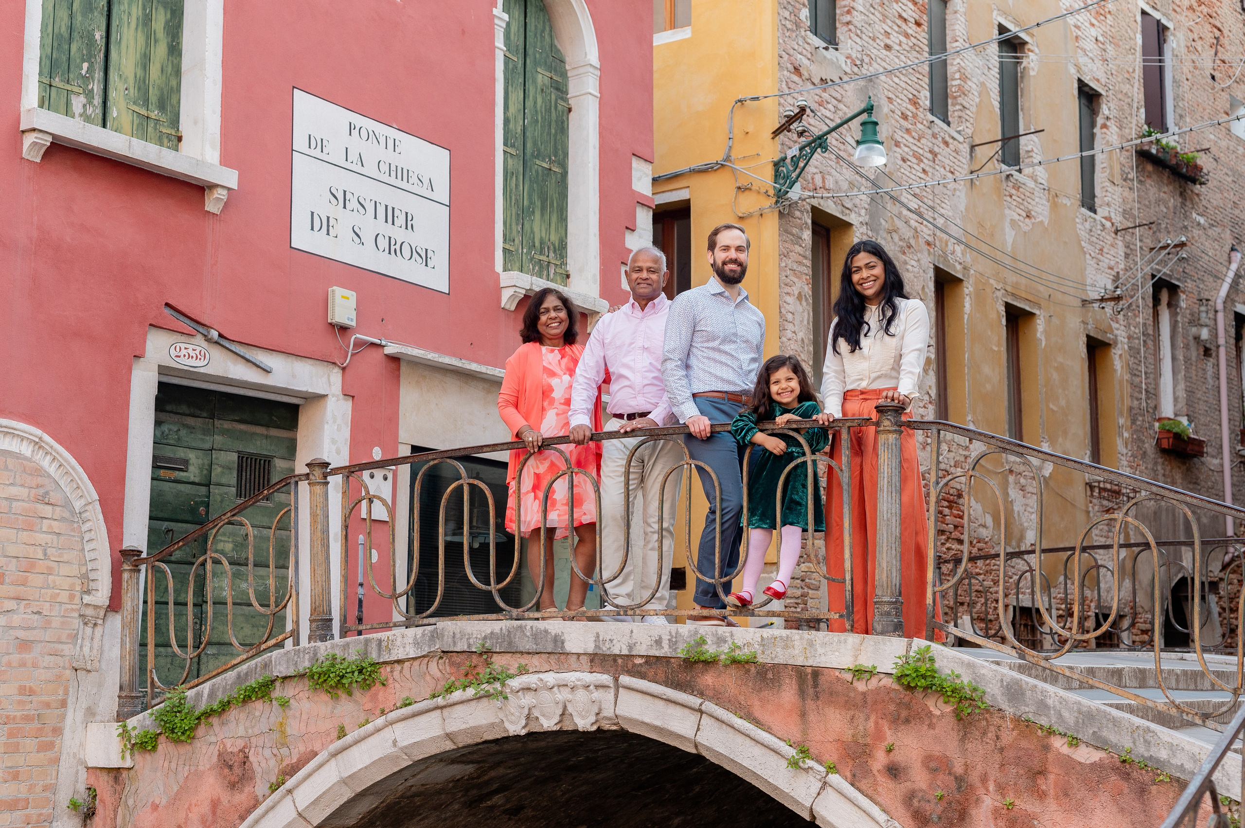Family photoshoot in Venice. Фотограф в Венеции Anna Terzi