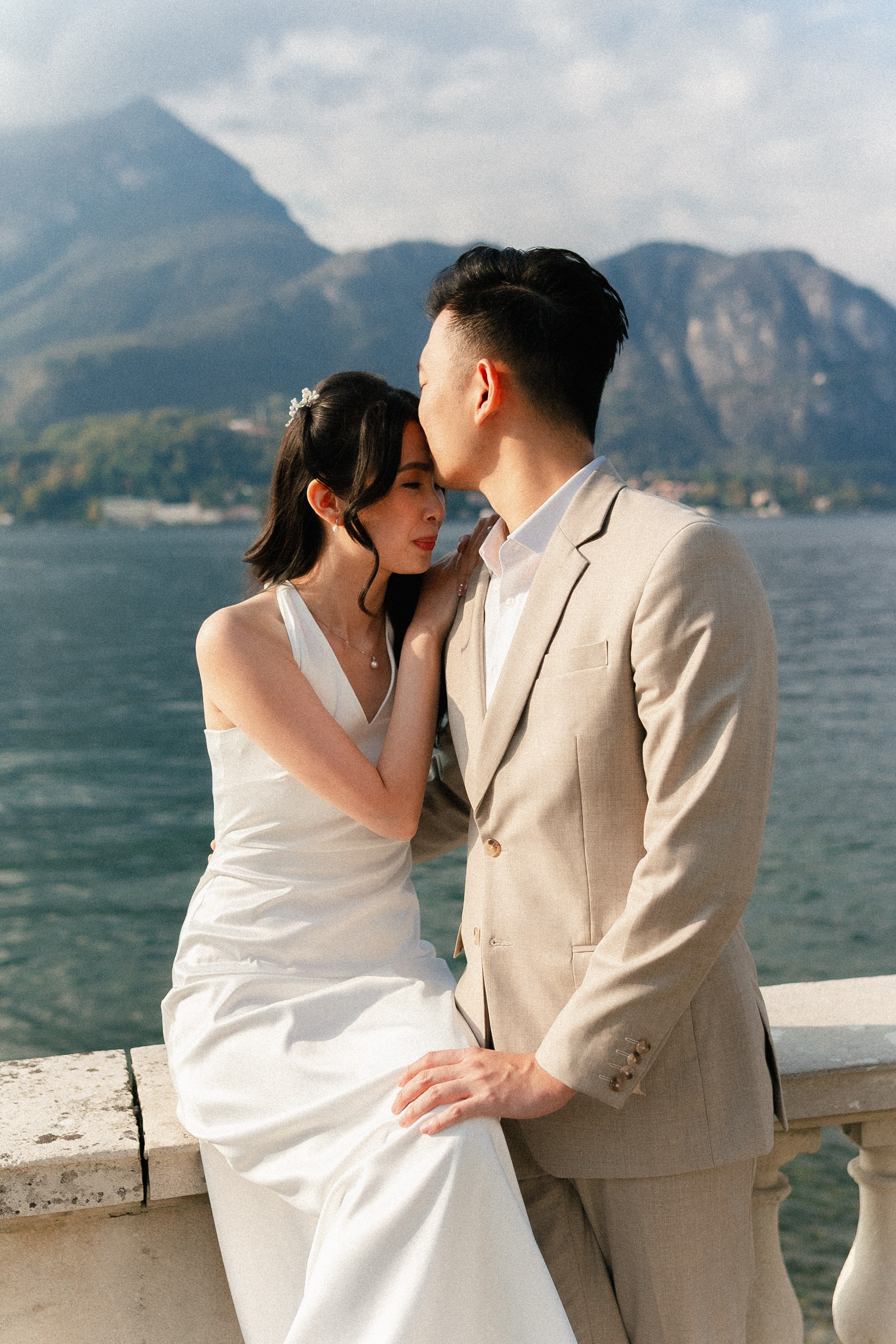 Elopement on Lake Como — Intimate Wedding Photography by Anna Linnik. Photographer in Italy Anna Linnik