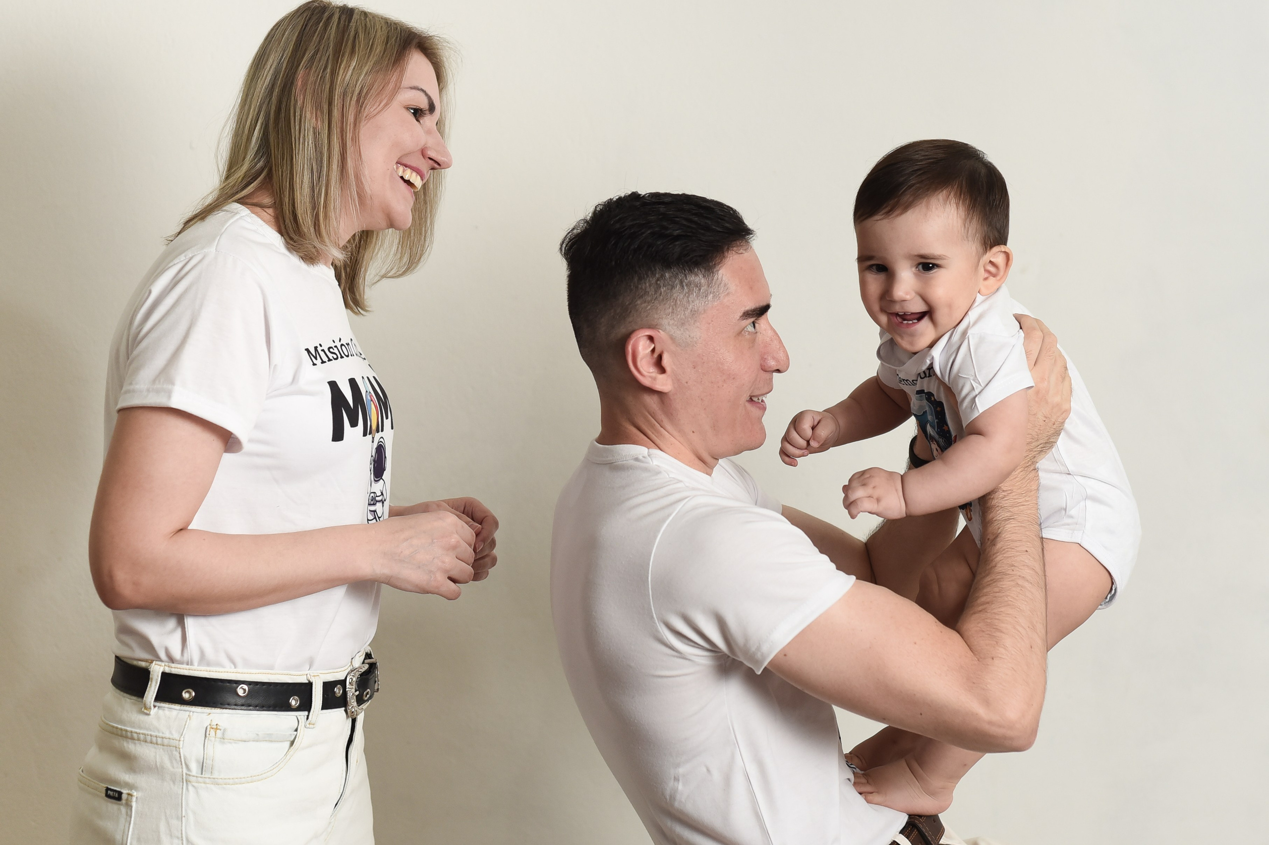 Sesión 1er año de Juan. Temática: Astronauta. Fotografo de casamiento en misiones y fotógrafo de familia  Posadas