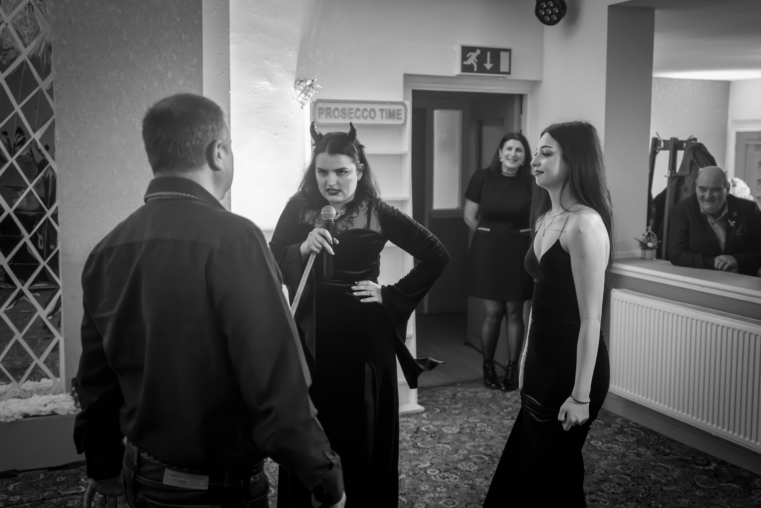 Evelyn Teodora-Botez. Main