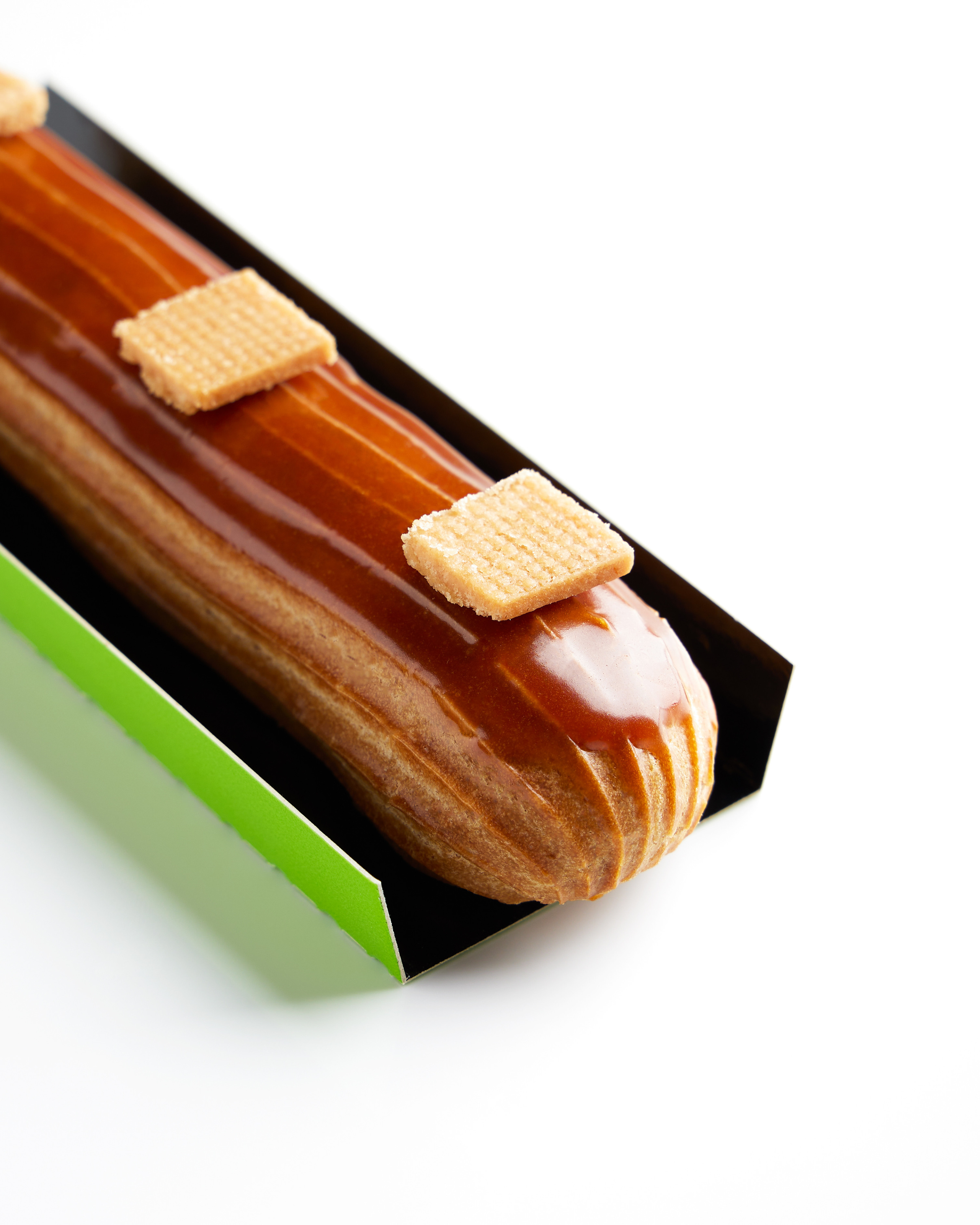 caramel eclair