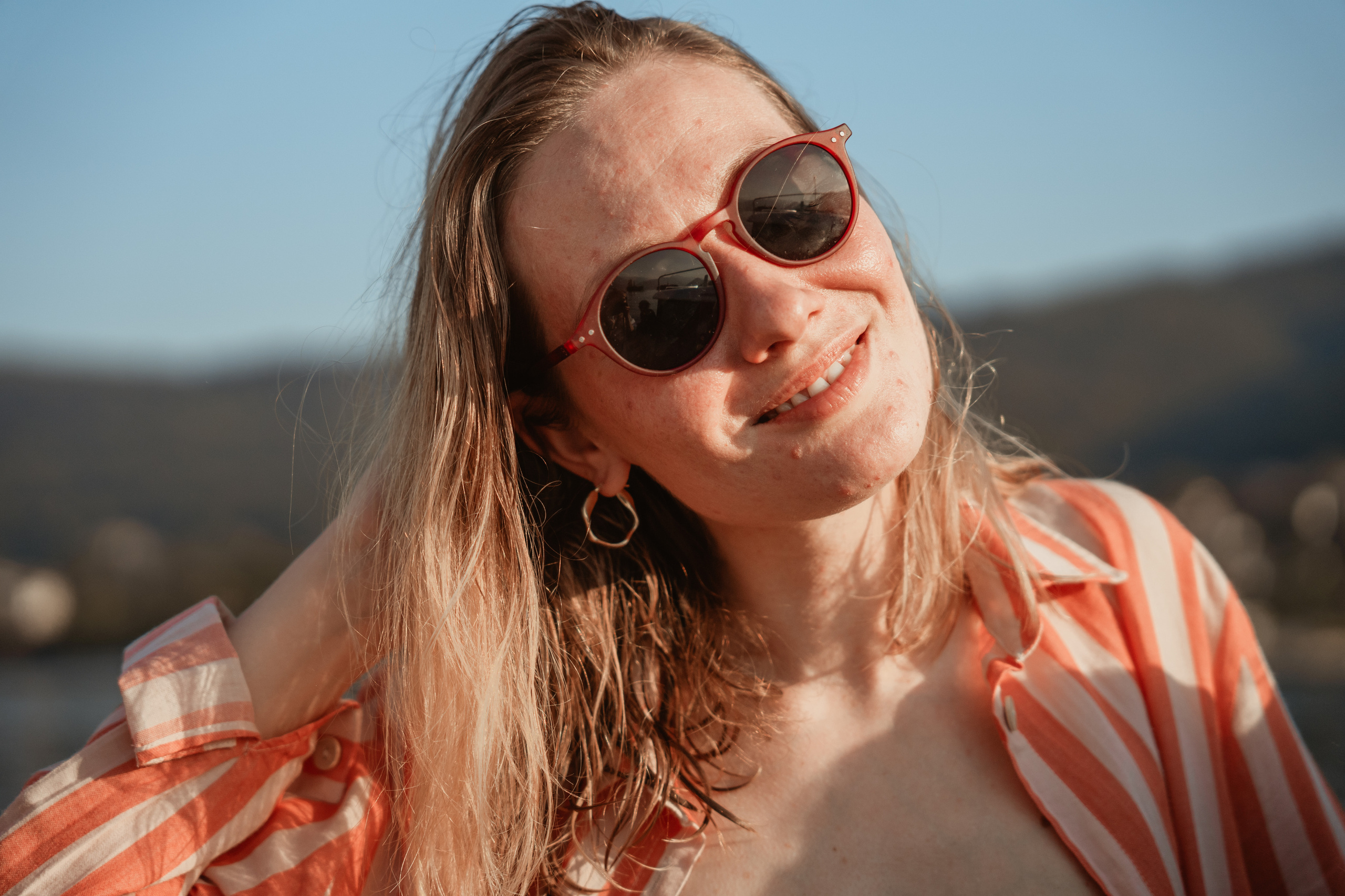 Girl’s Party on the Boat (lake Maggiore, Italy). PHOTOGRAPHER IN ITALY