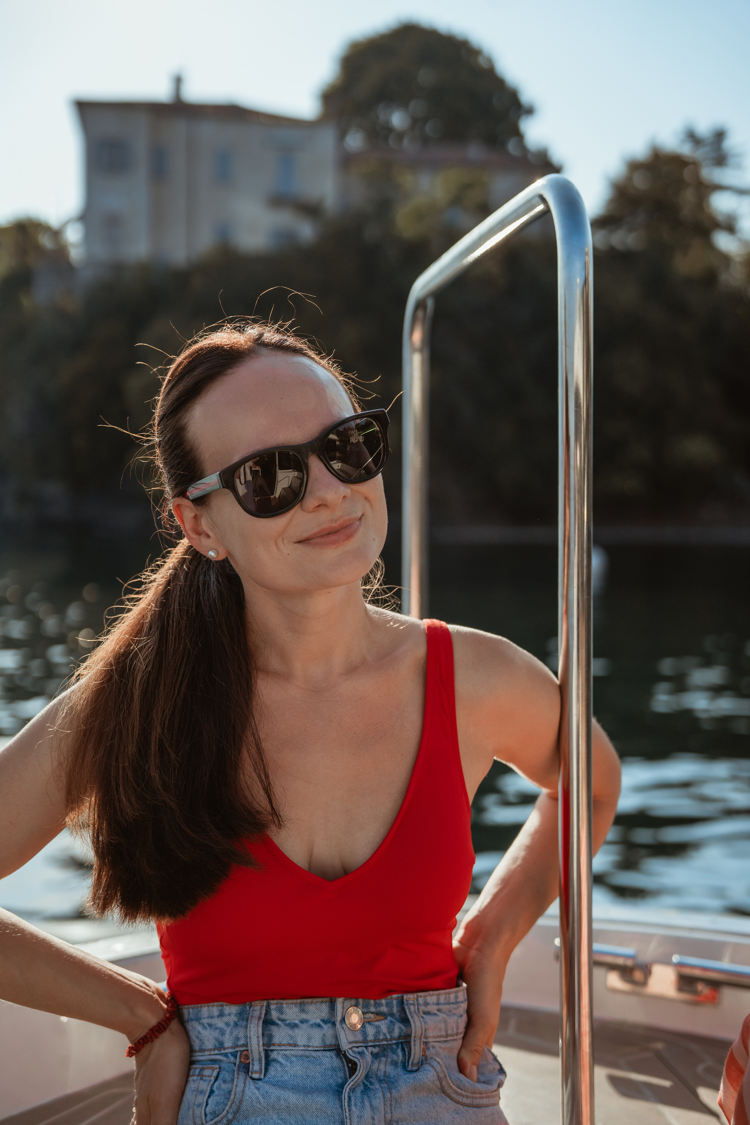 Girl’s Party on the Boat (lake Maggiore, Italy). PHOTOGRAPHER IN ITALY