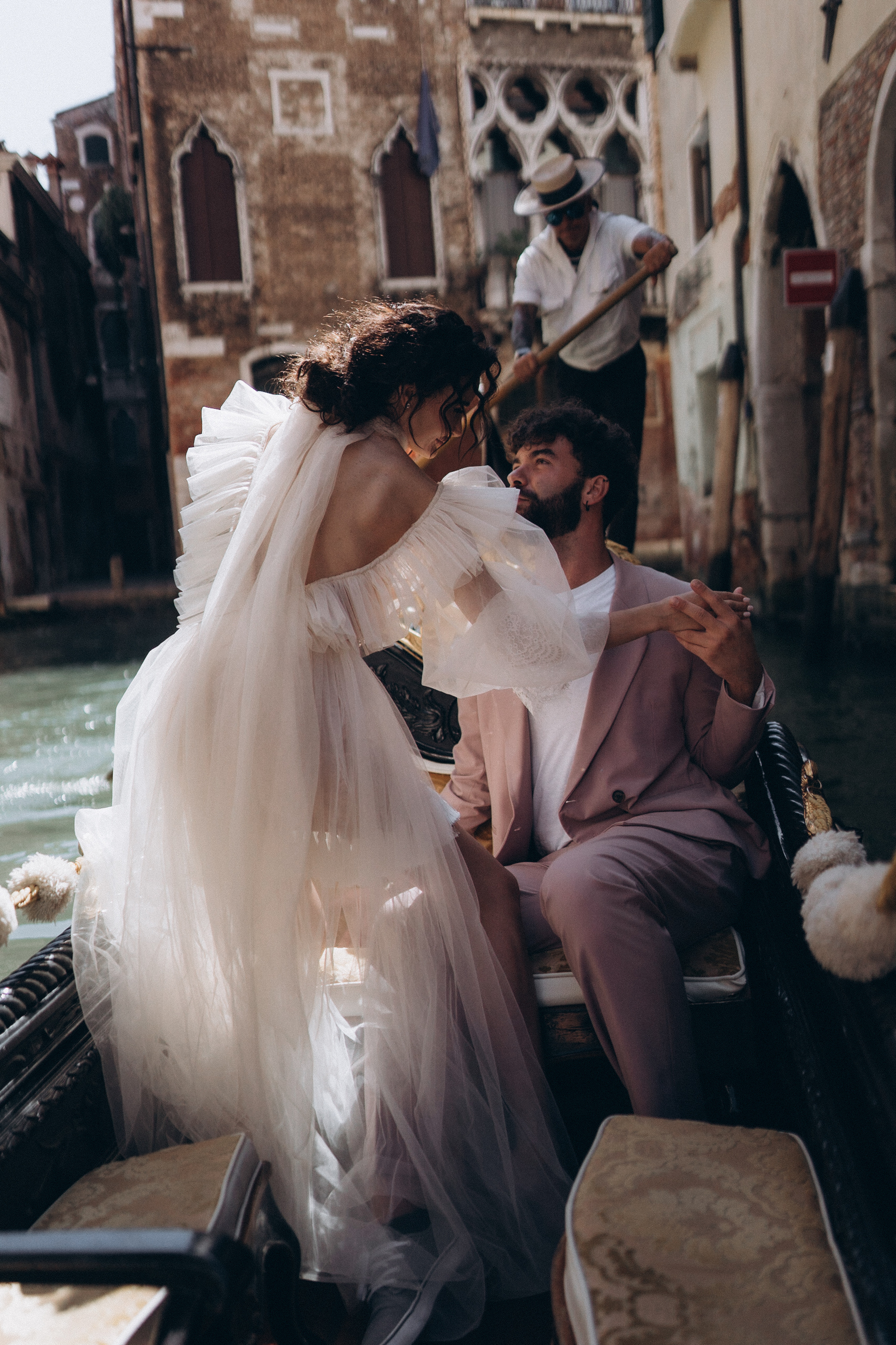 LOVESTORY IN VENICE. PHOTOGRAPHER IN ITALY