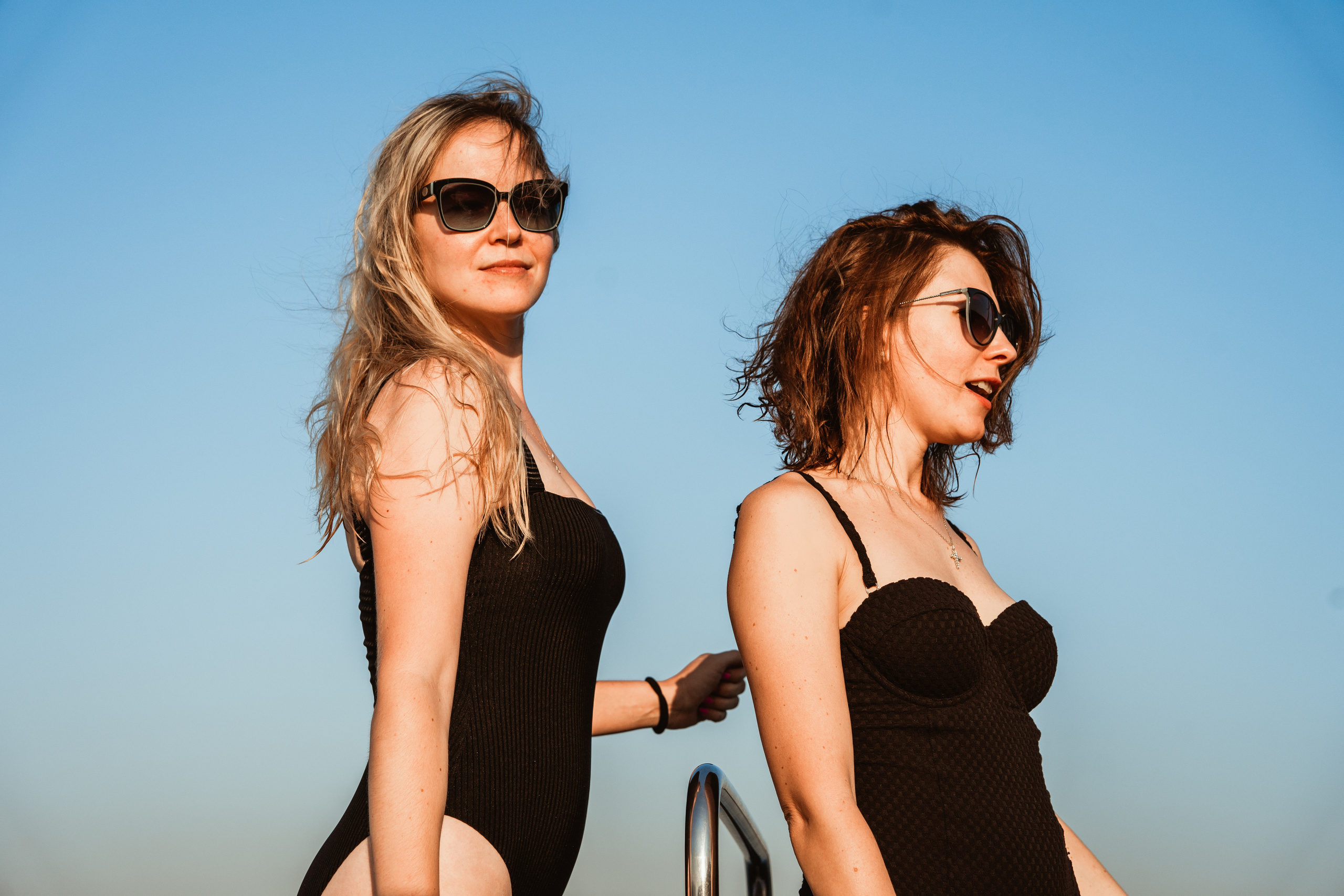 Girl’s Party on the Boat (lake Maggiore, Italy). PHOTOGRAPHER IN ITALY