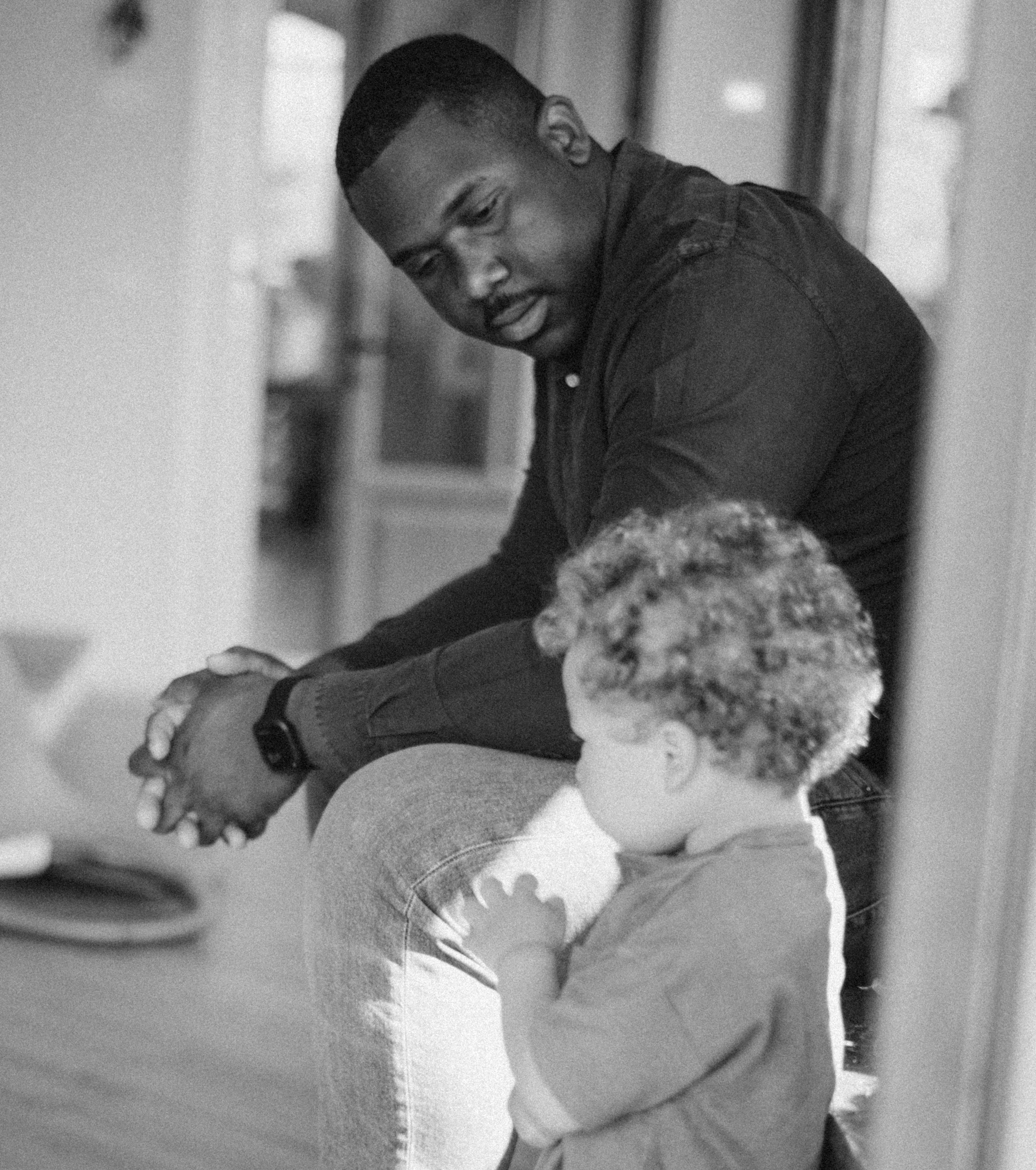 NOAH ANGELICA JHARVARI. PHOTOGRAPHER IN ITALY