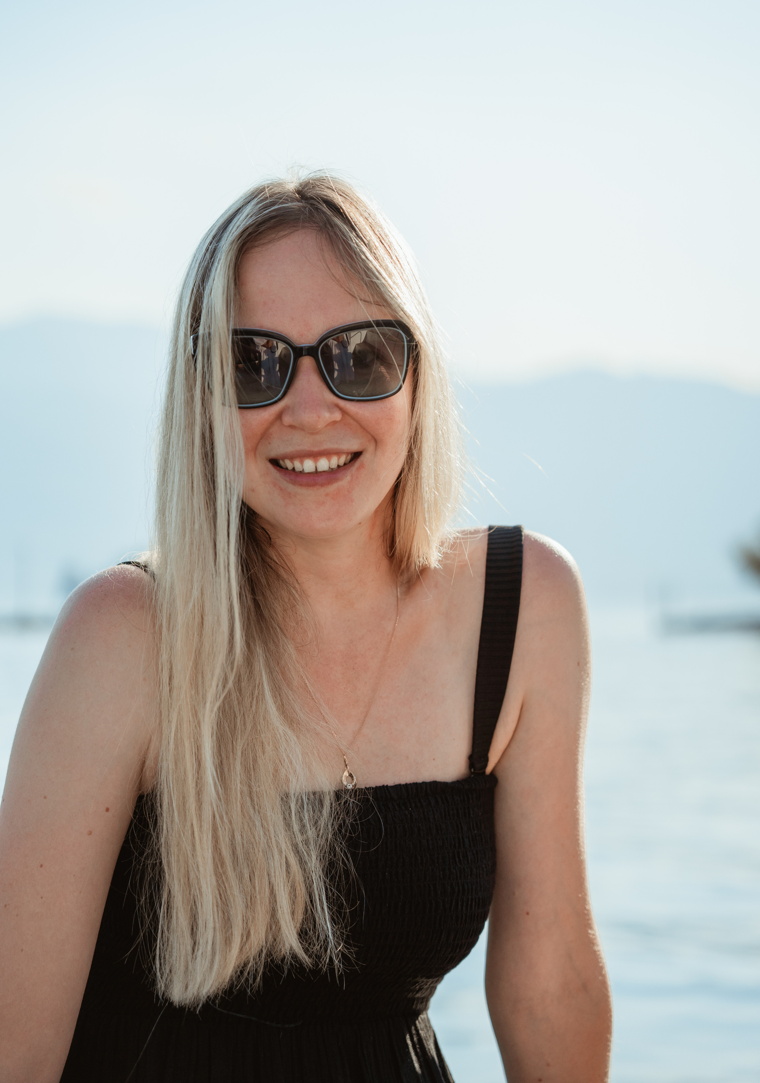 Girl’s Party on the Boat (lake Maggiore, Italy). PHOTOGRAPHER IN ITALY
