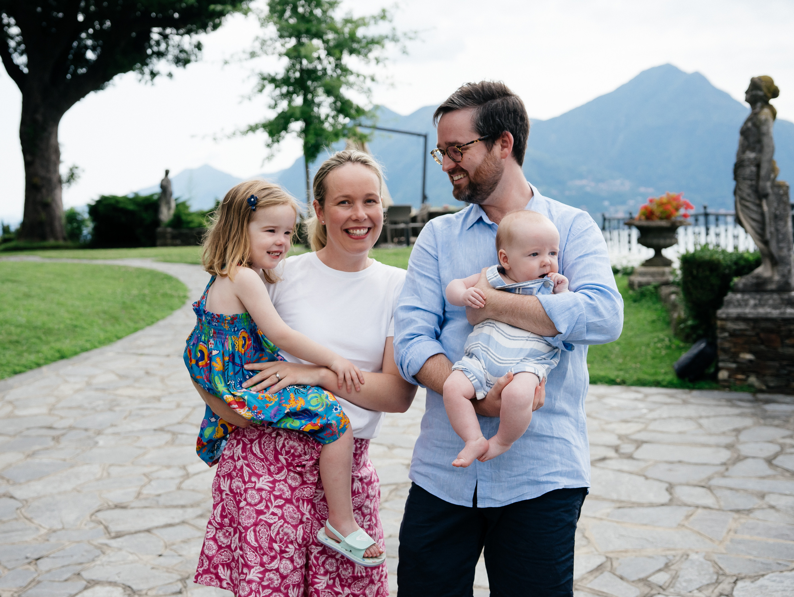 Patric & Kate family portrait. PHOTOGRAPHER IN ITALY