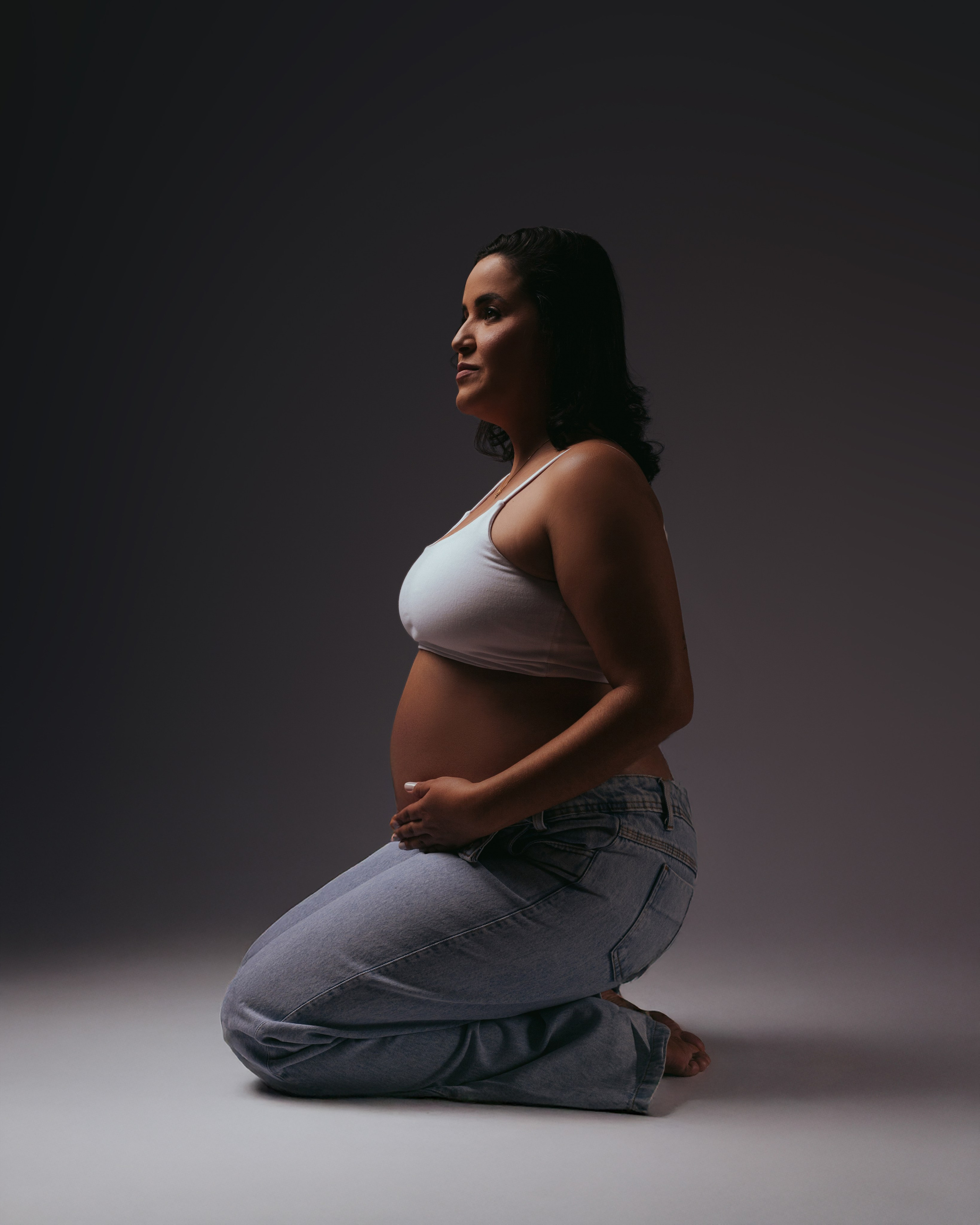 2025 | Beatriz — Gestante — Estudio. Denis Damasceno | Fotografia