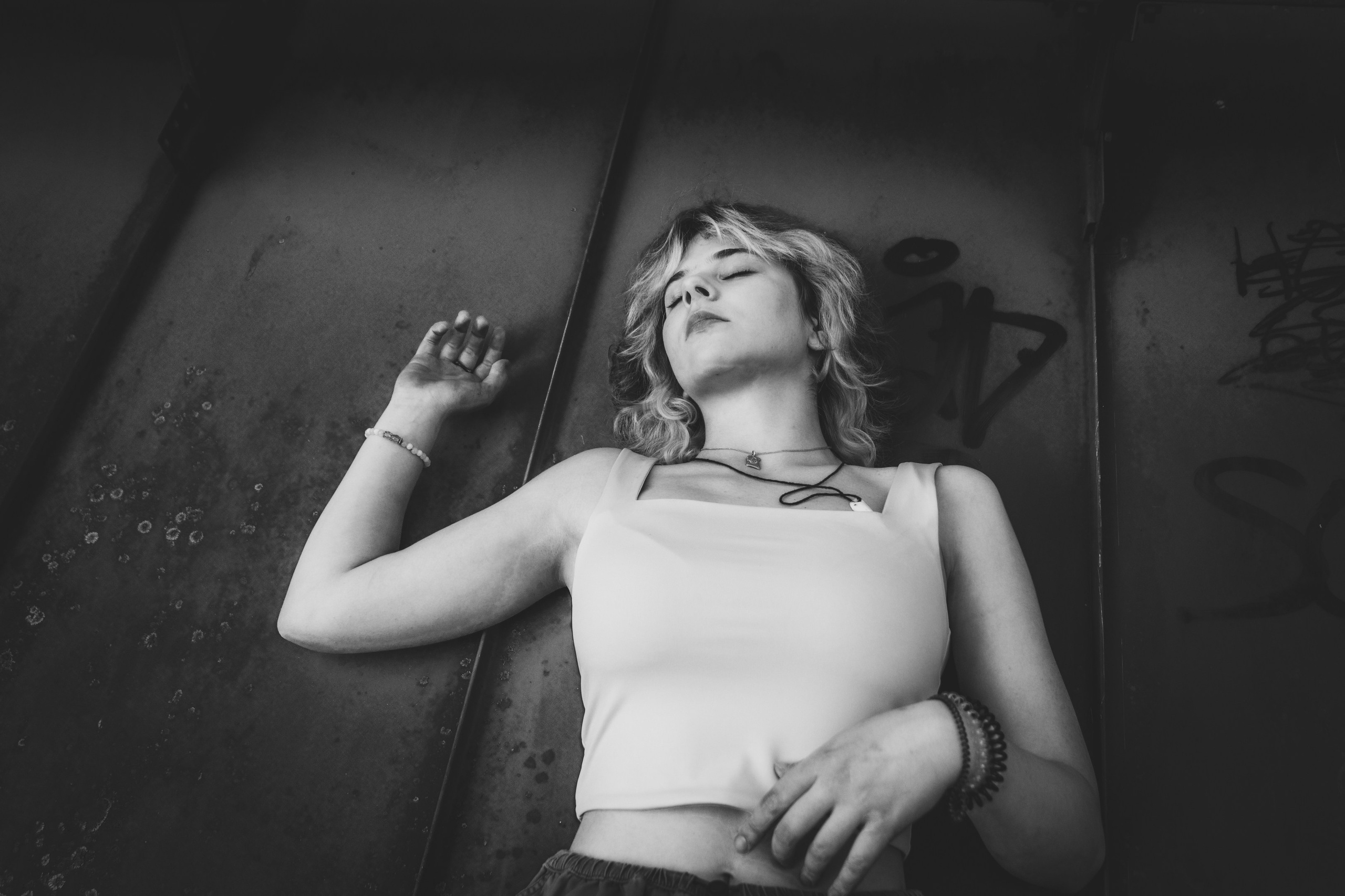 Lahe graatsia (Sonja). Nebula 25 — Fotod teie hingele