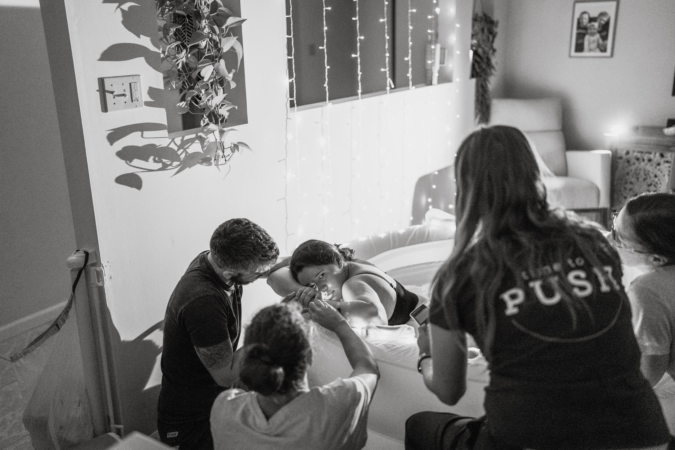 Home birth. Alisa Tant — Family and newborn photographer Bucks County, Montgomery county, Philadelphia, NJ