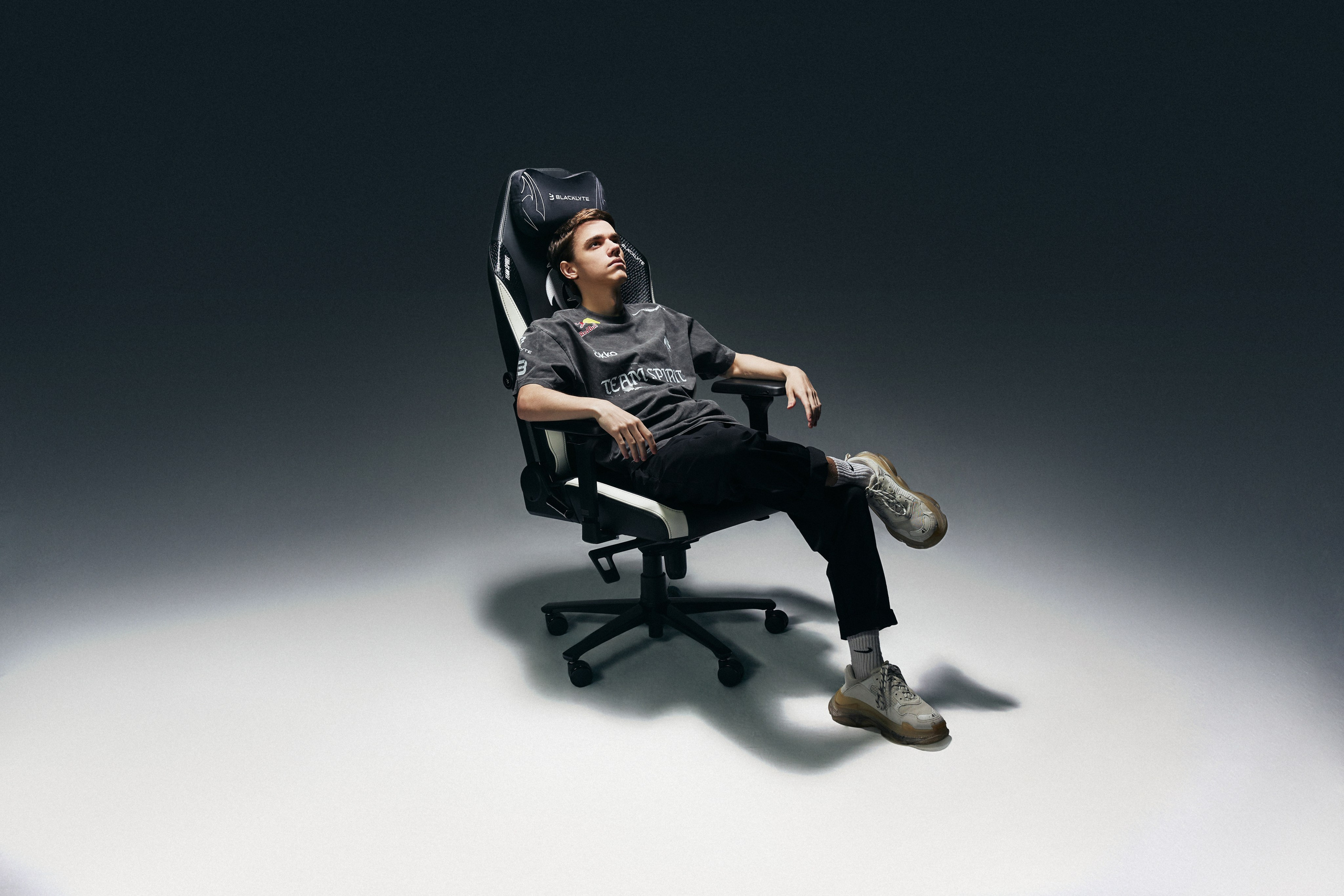 Team Spirit x Blacklyte. Photographer Inna Gainulina