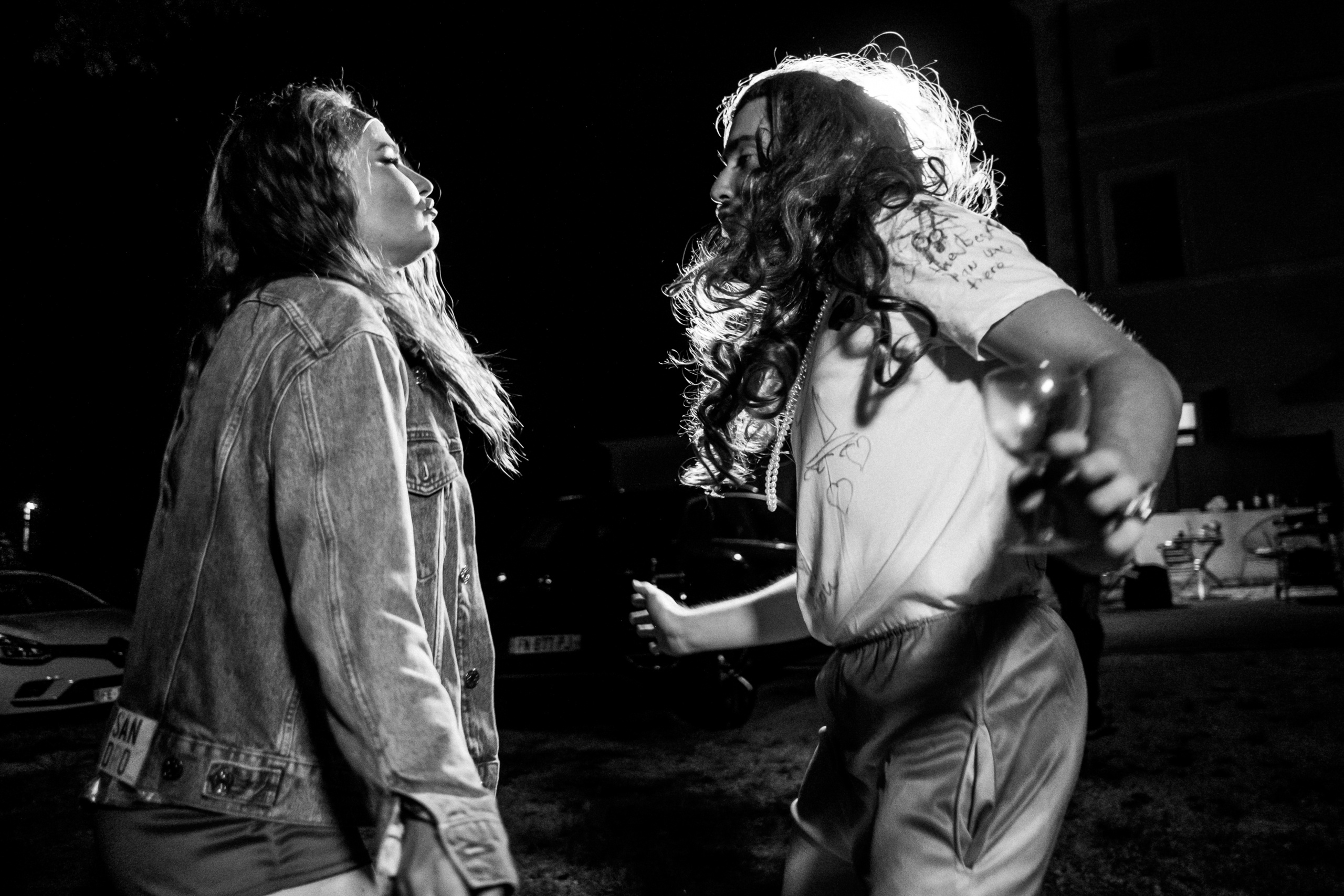 Party like your neighbors. Portrait and reportage photographer