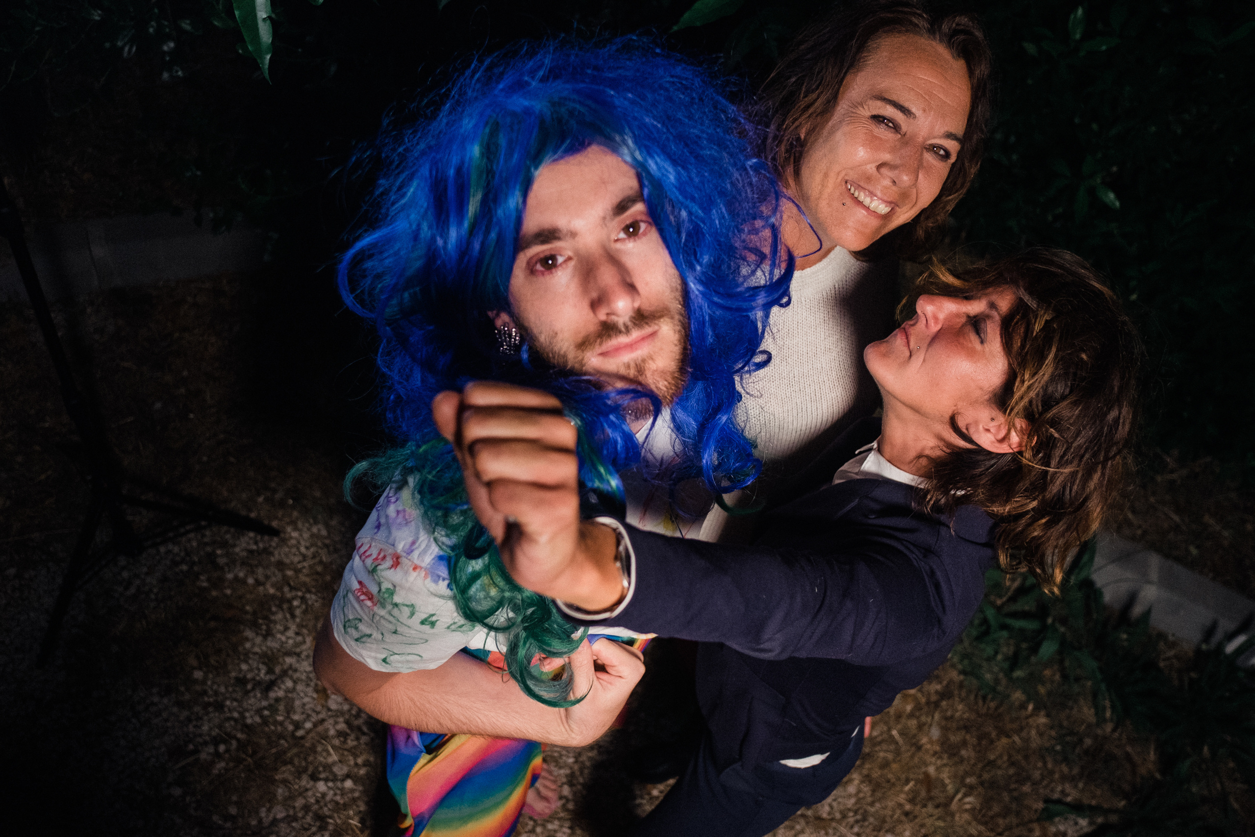 Party like your neighbors. Portrait and reportage photographer