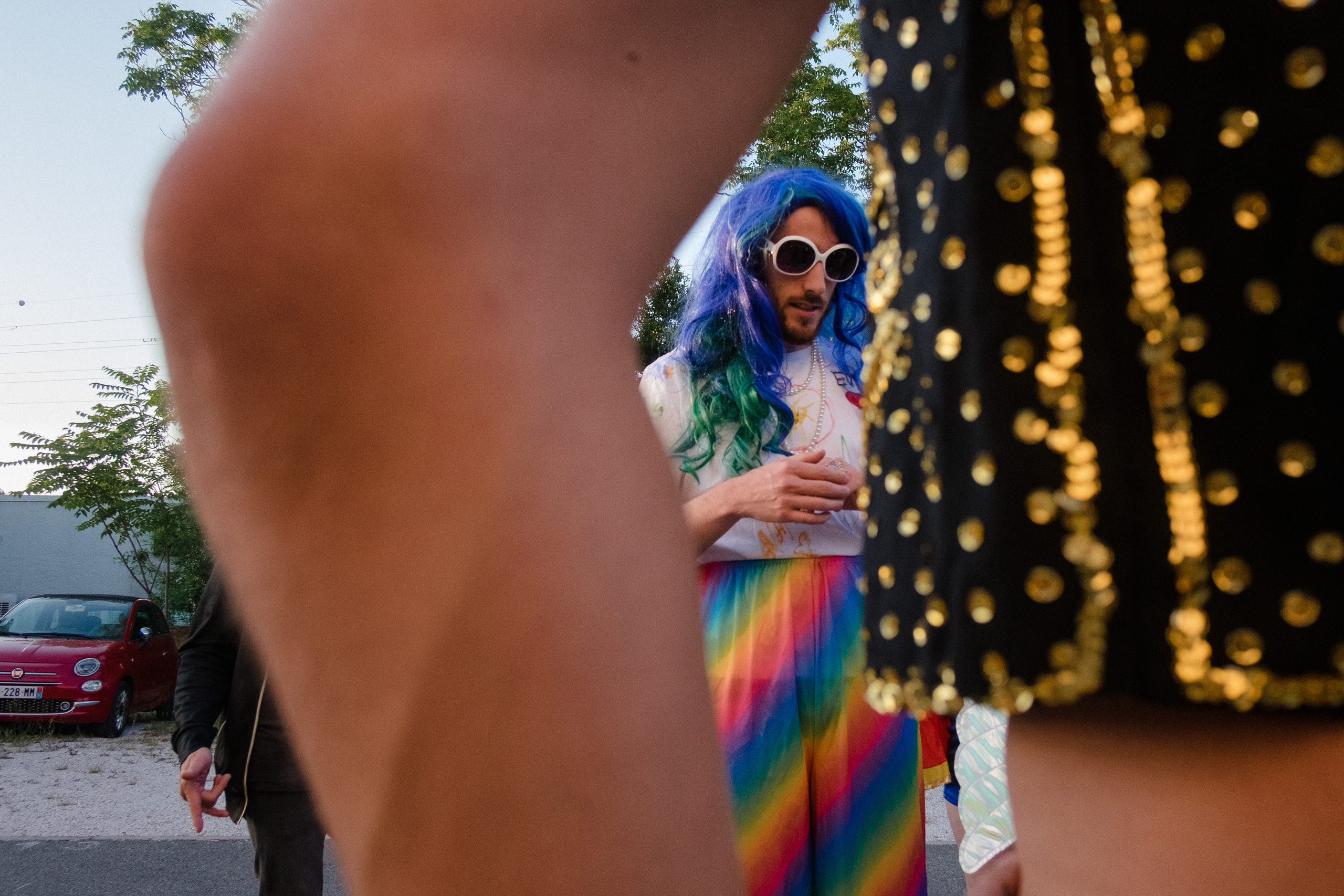 Party like your neighbors. Portrait and reportage photographer