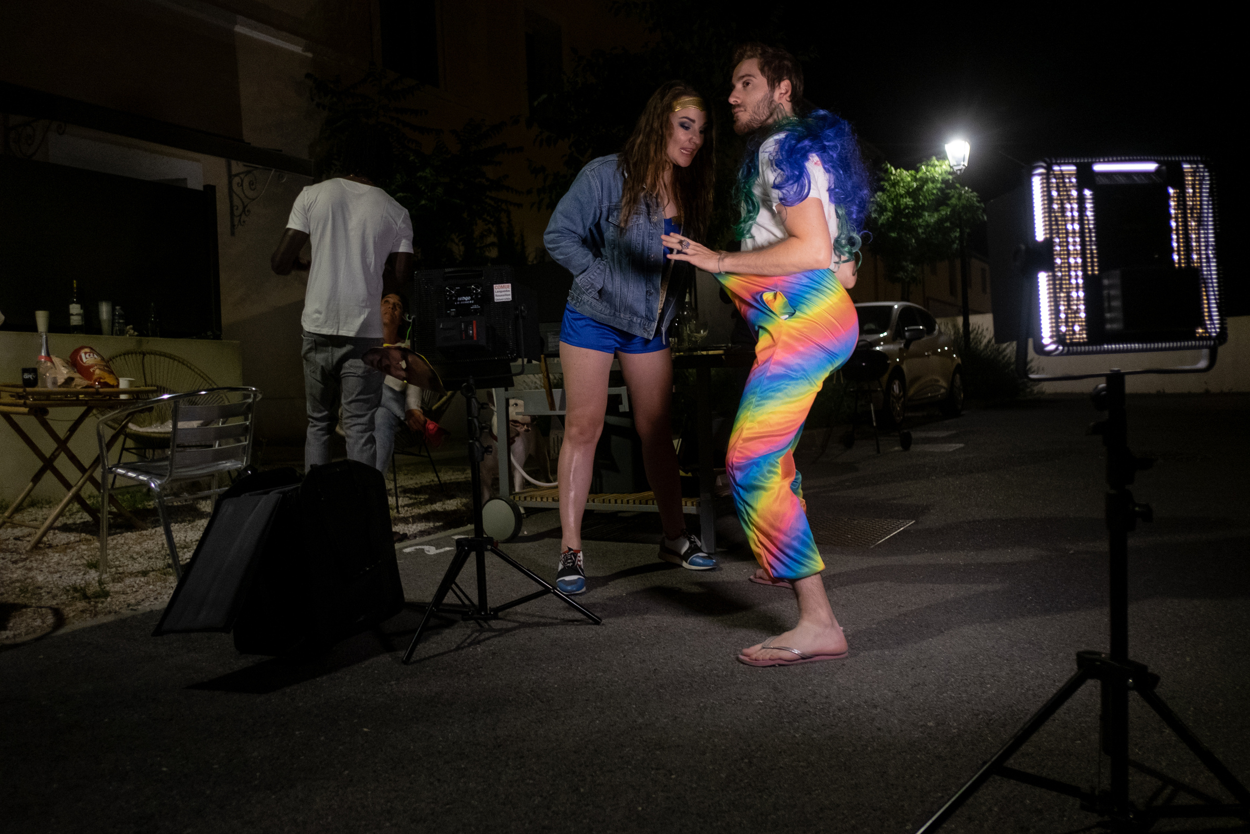 Party like your neighbors. Portrait and reportage photographer