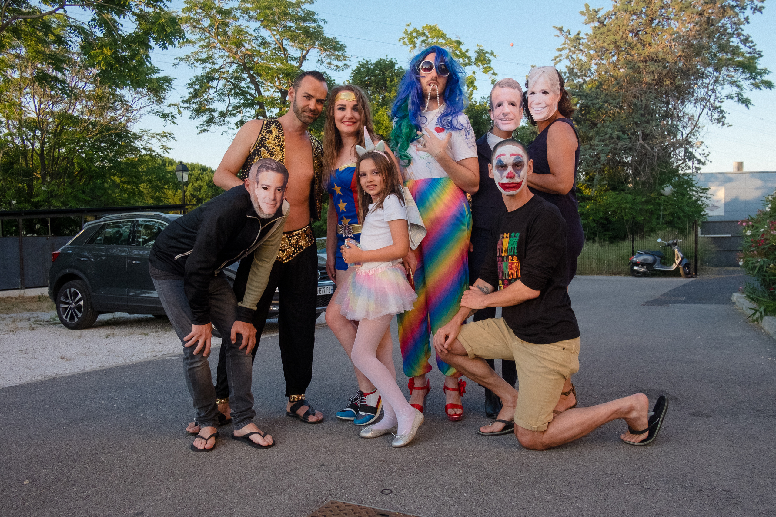 Party like your neighbors. Portrait and reportage photographer