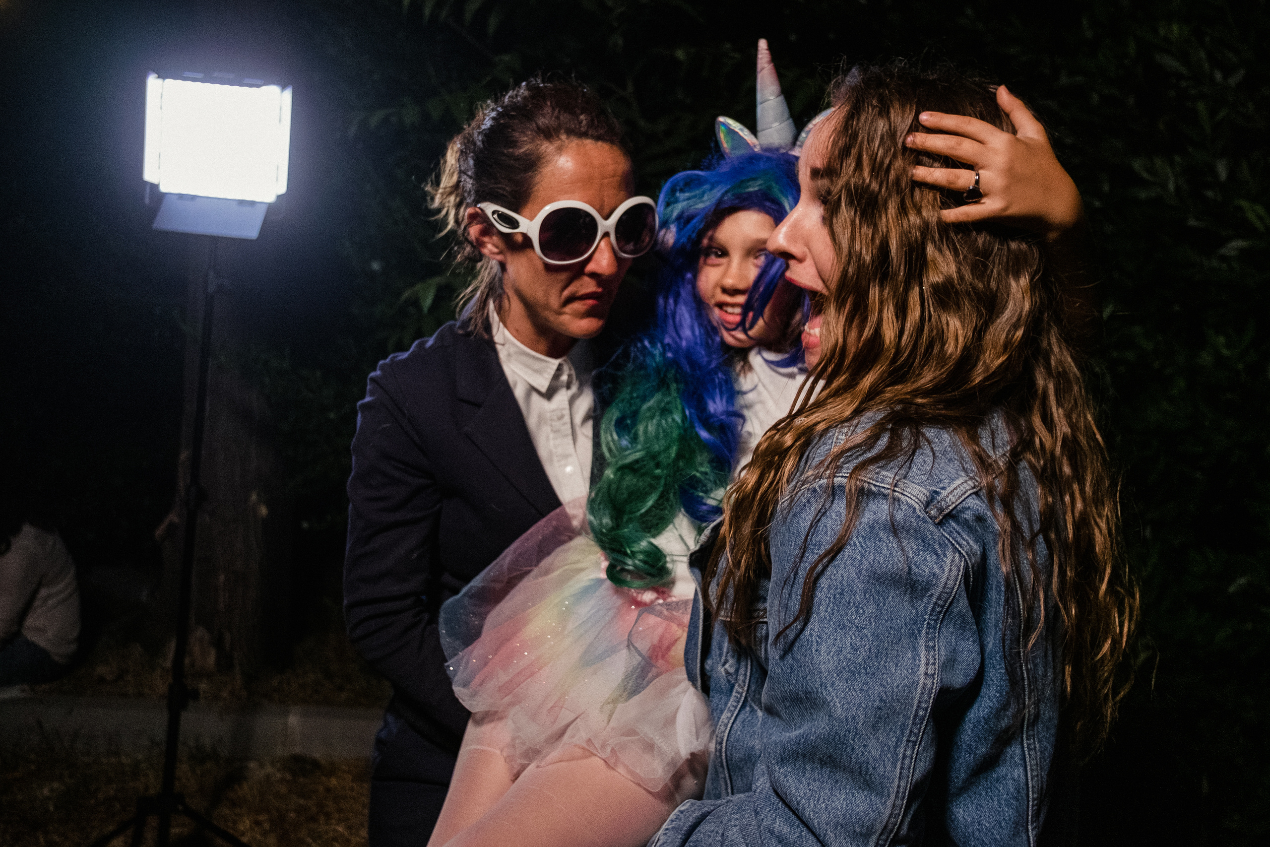 Party like your neighbors. Portrait and reportage photographer