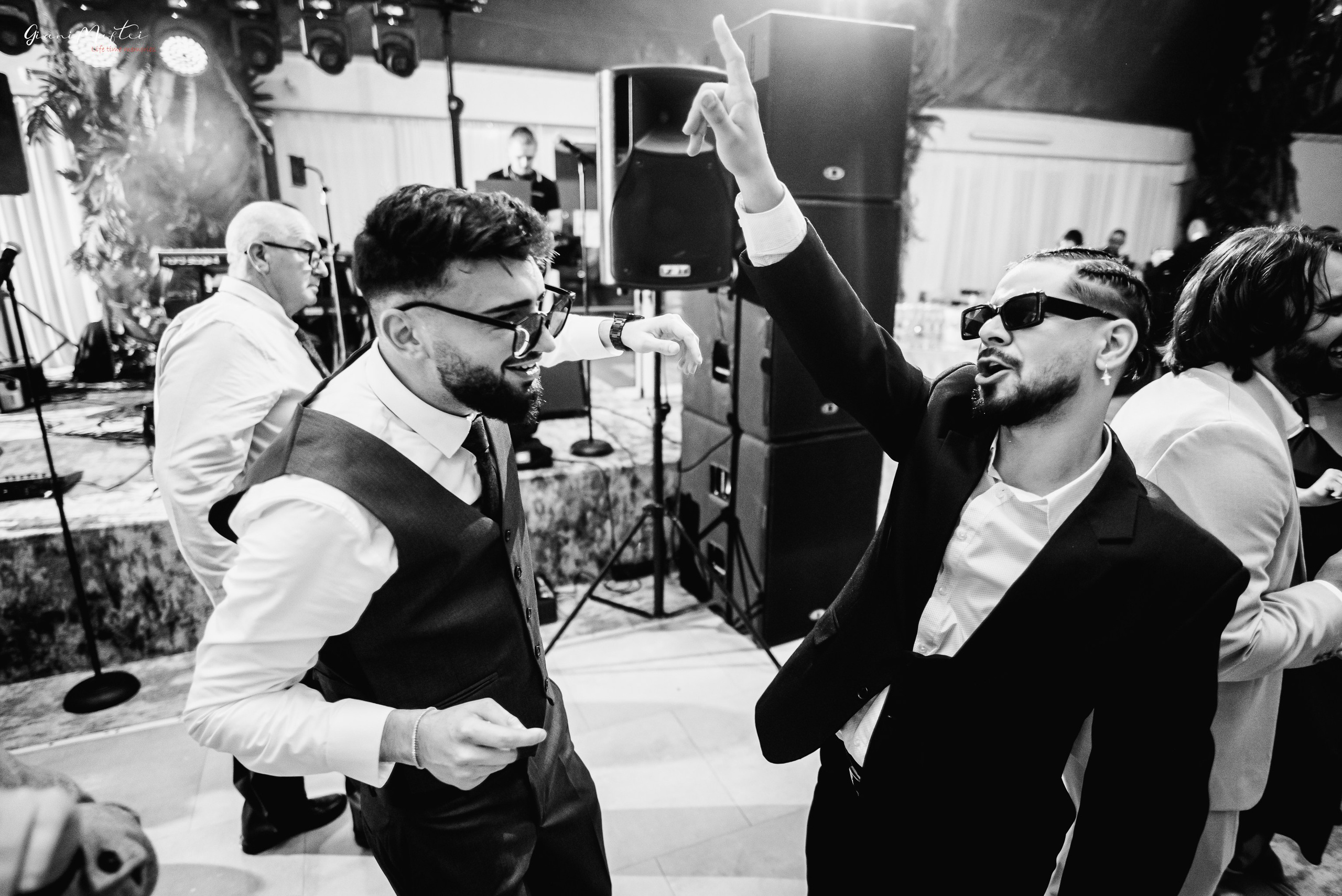 Robert & Andreea. Giani Maftei