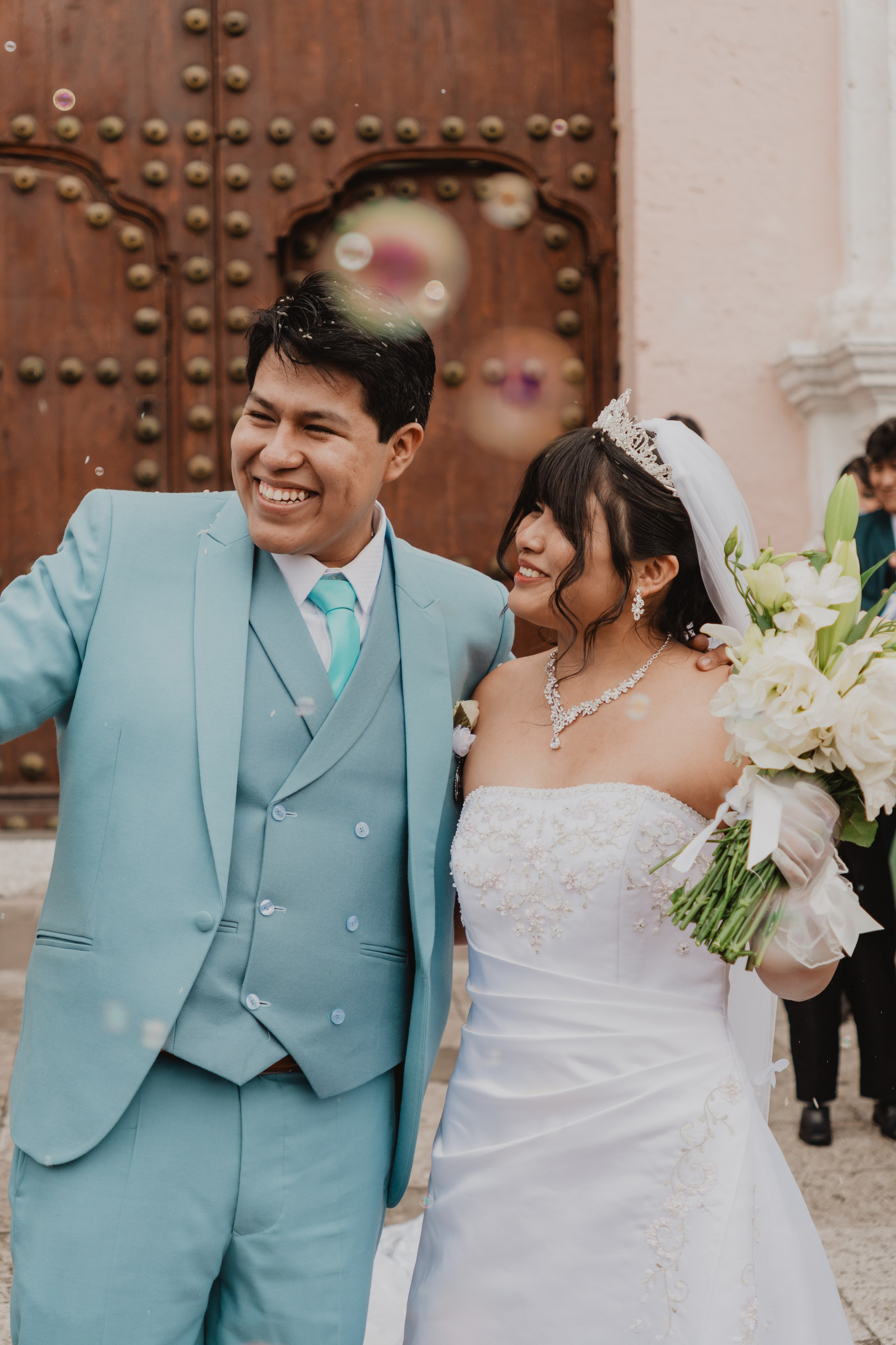 STEISY + EMMANUEL | BODA RELIGIOSA. Studio KVTA | Fotografía y Video de Bodas en Arequipa