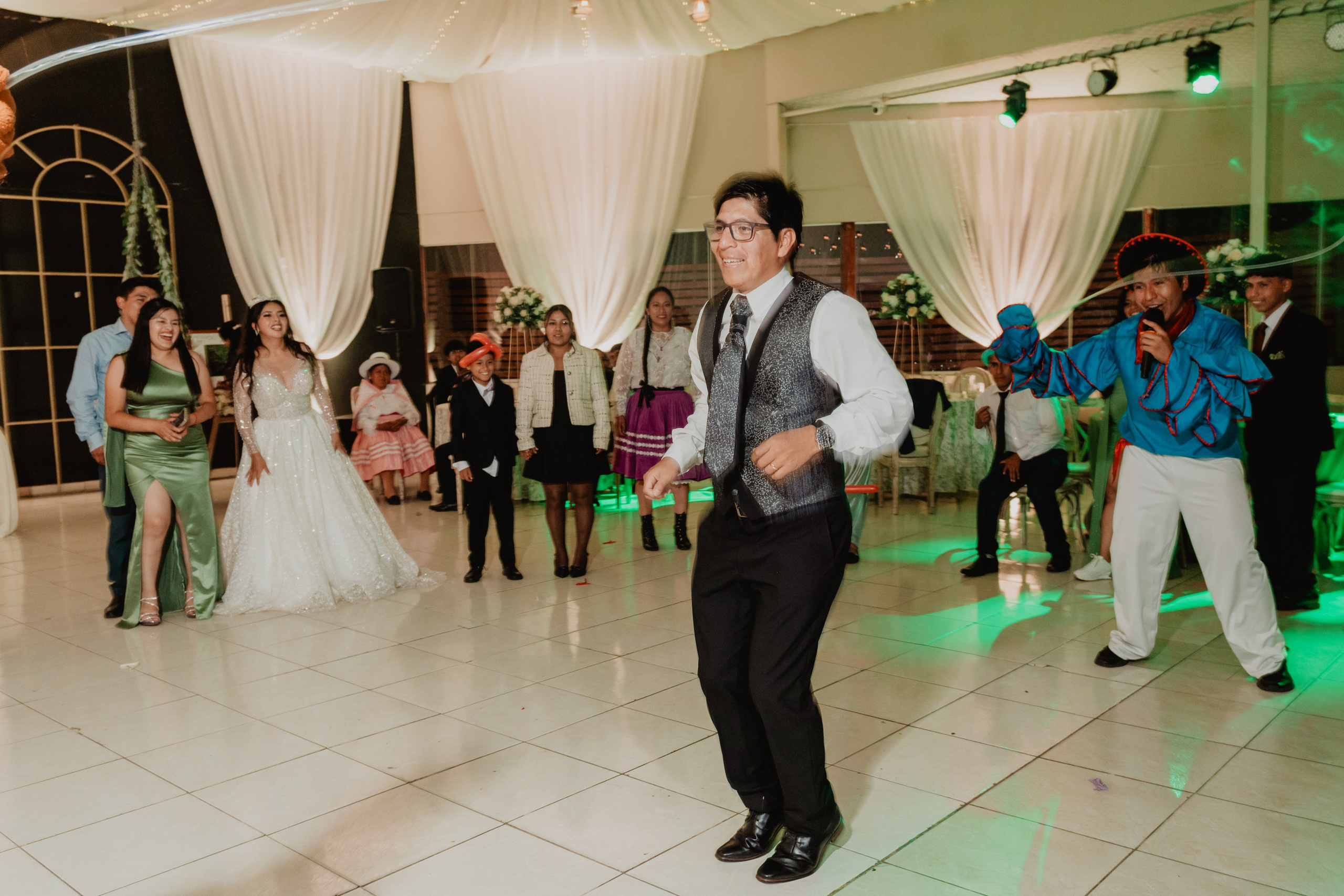 FERNANDO + MARIBEL | BODA RELIGIOSA. Studio KVTA | Fotografía y Video de Bodas en Arequipa