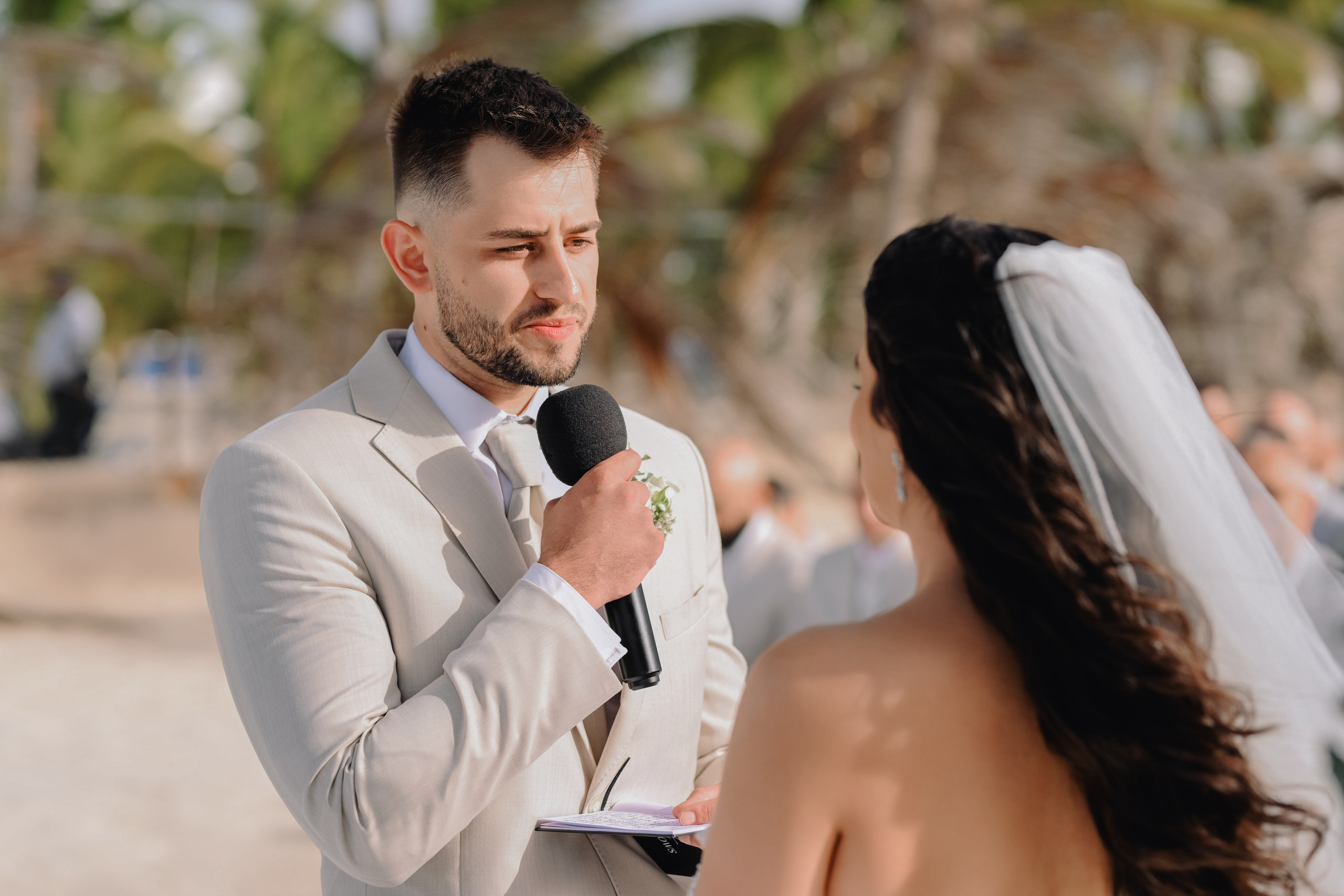 Jessica & Bartlomiej. Kukua Beach Club
