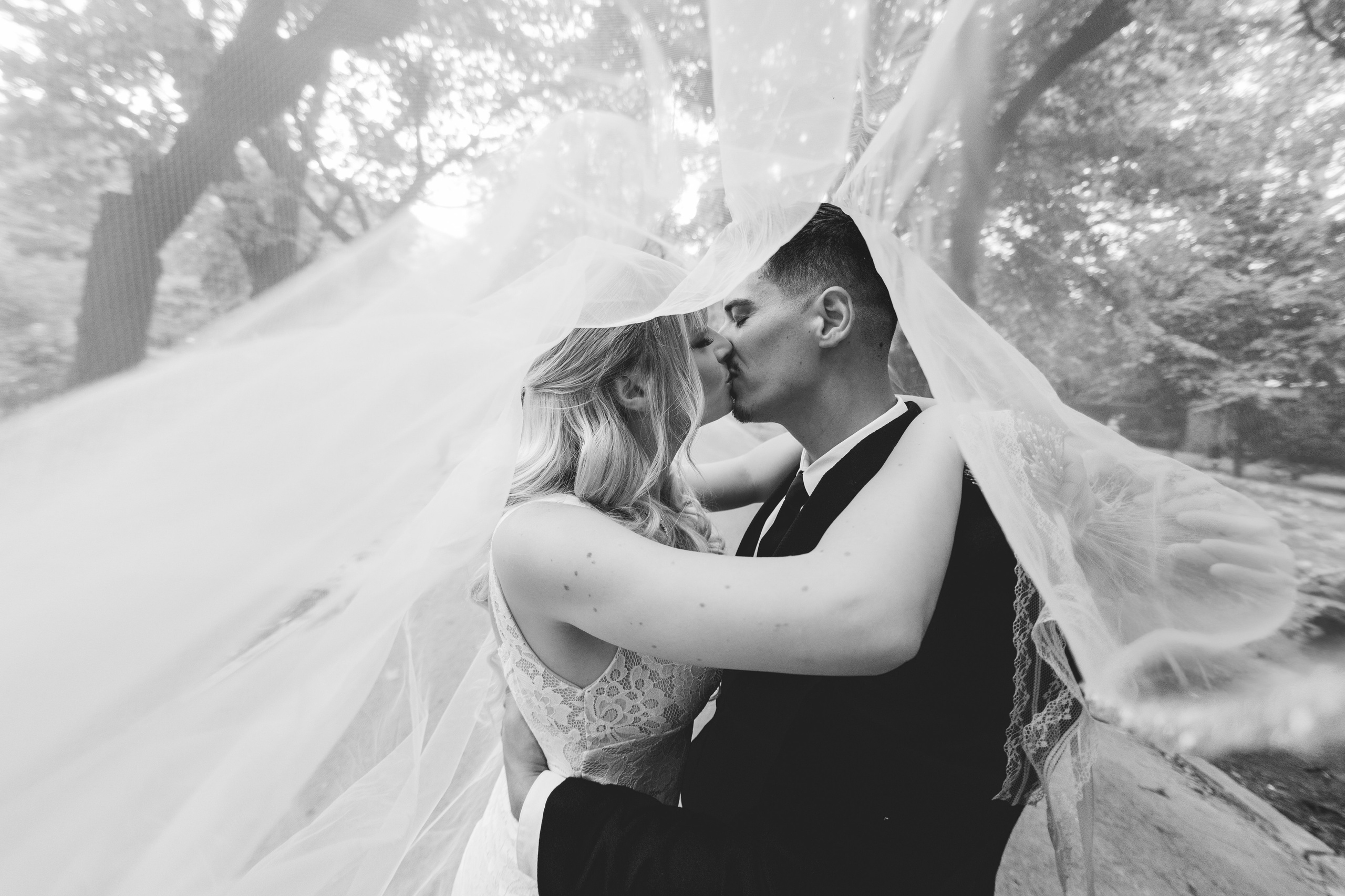 Fotografie Profesională Nuntă și Evenimente. Lucian Dedeu — Fotograf de nuntă și eveniment