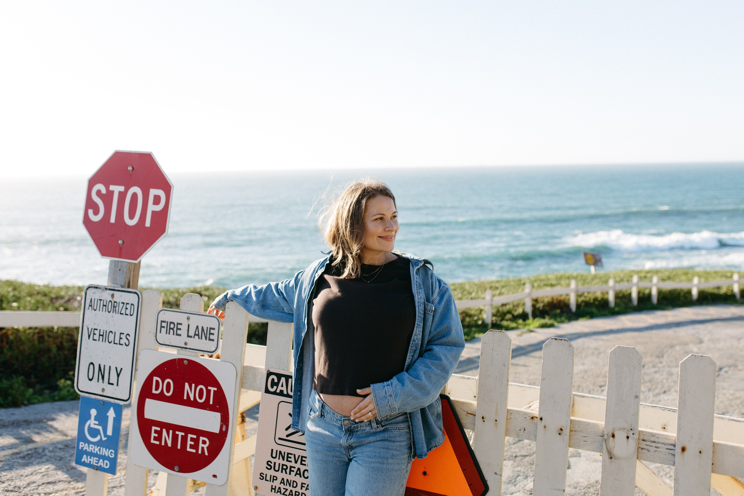 Lighthouse Maternity Photo Session. Maternity, newborn photographer in the Bay Area|Iryna Rakivnenko