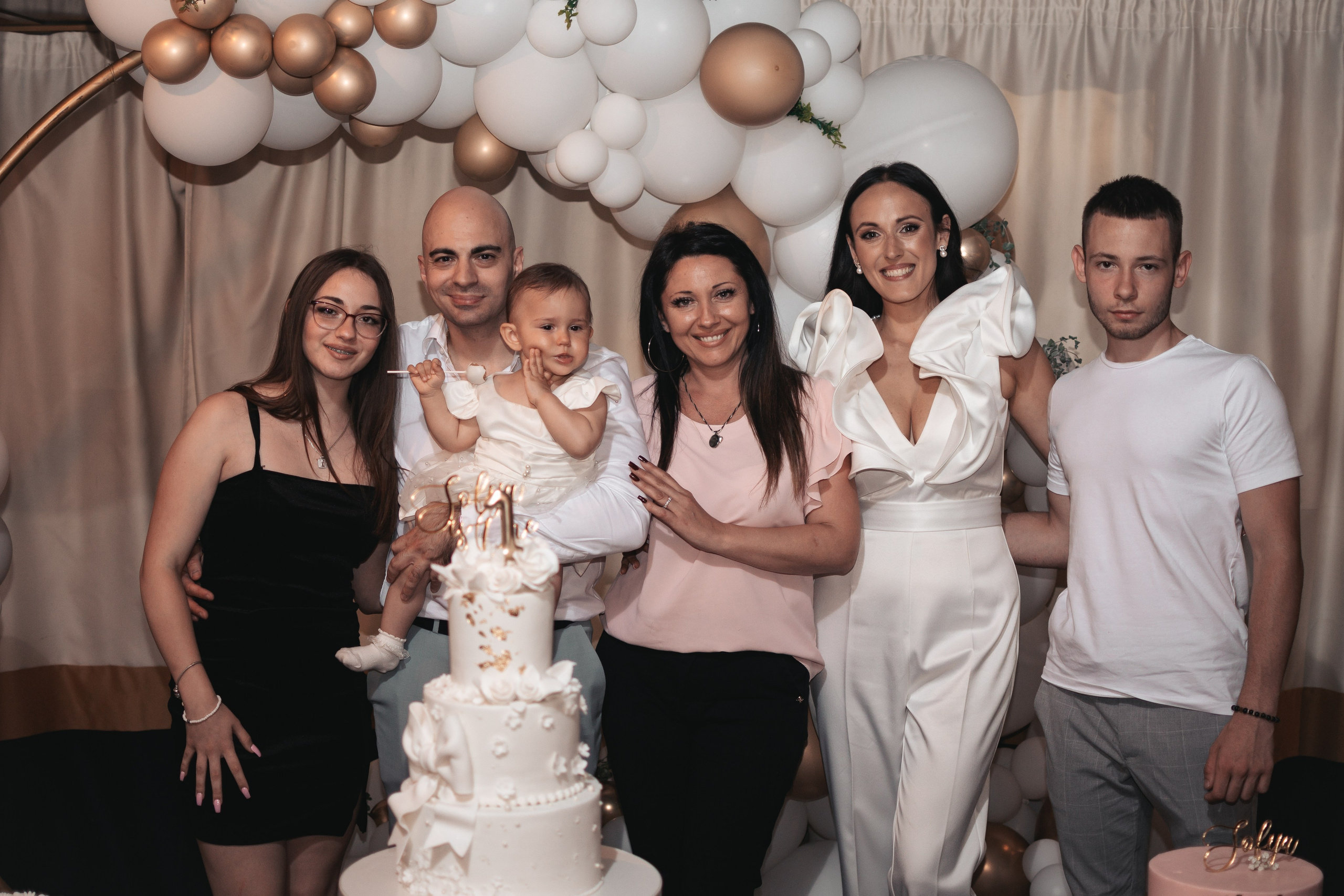 Sofija, krštenje i rođendan. BambinaaPhotography