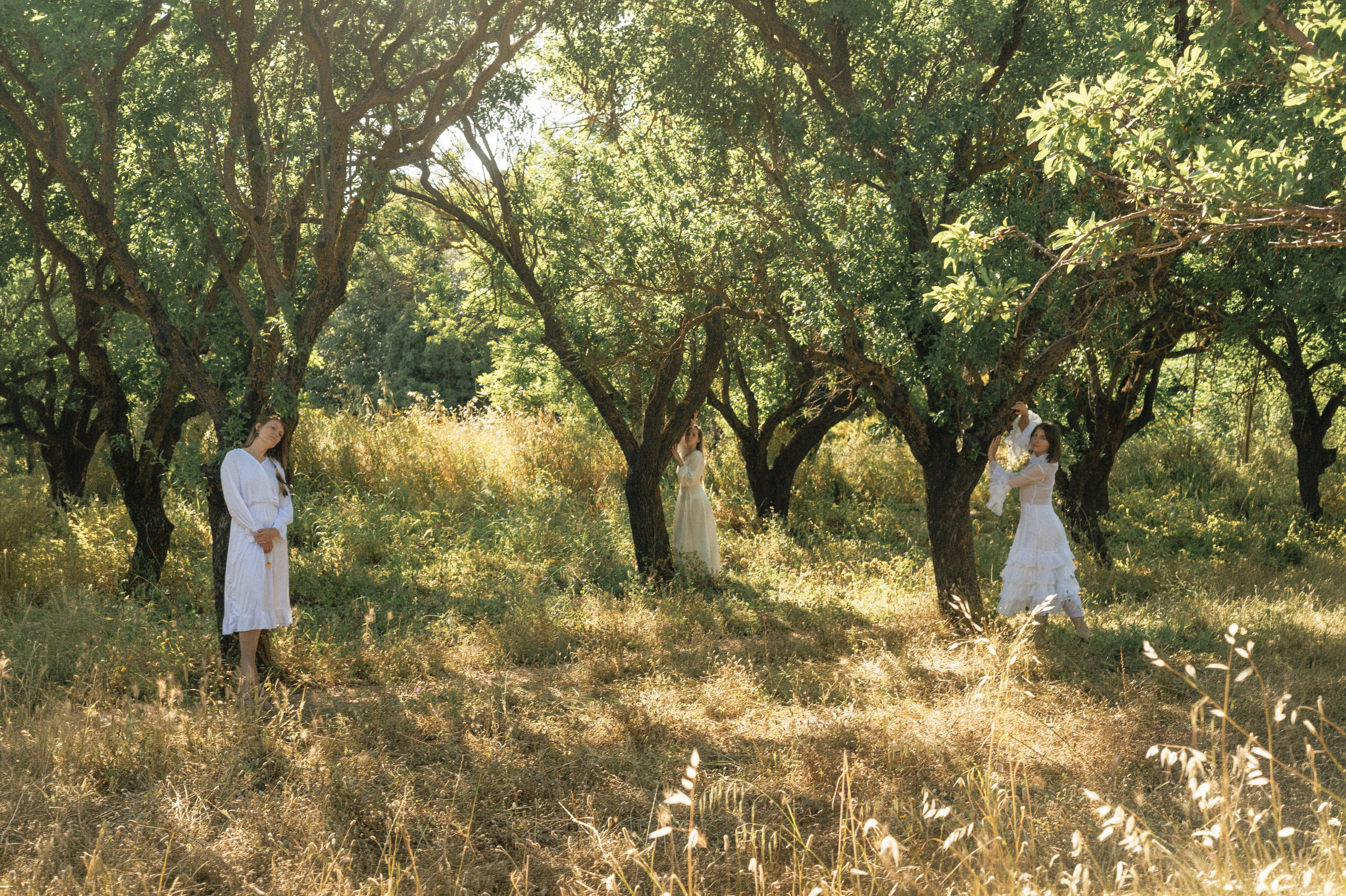 Fairy photoshoot with Dasha, Kamila, Brittany. Photographer in Greece Kristina