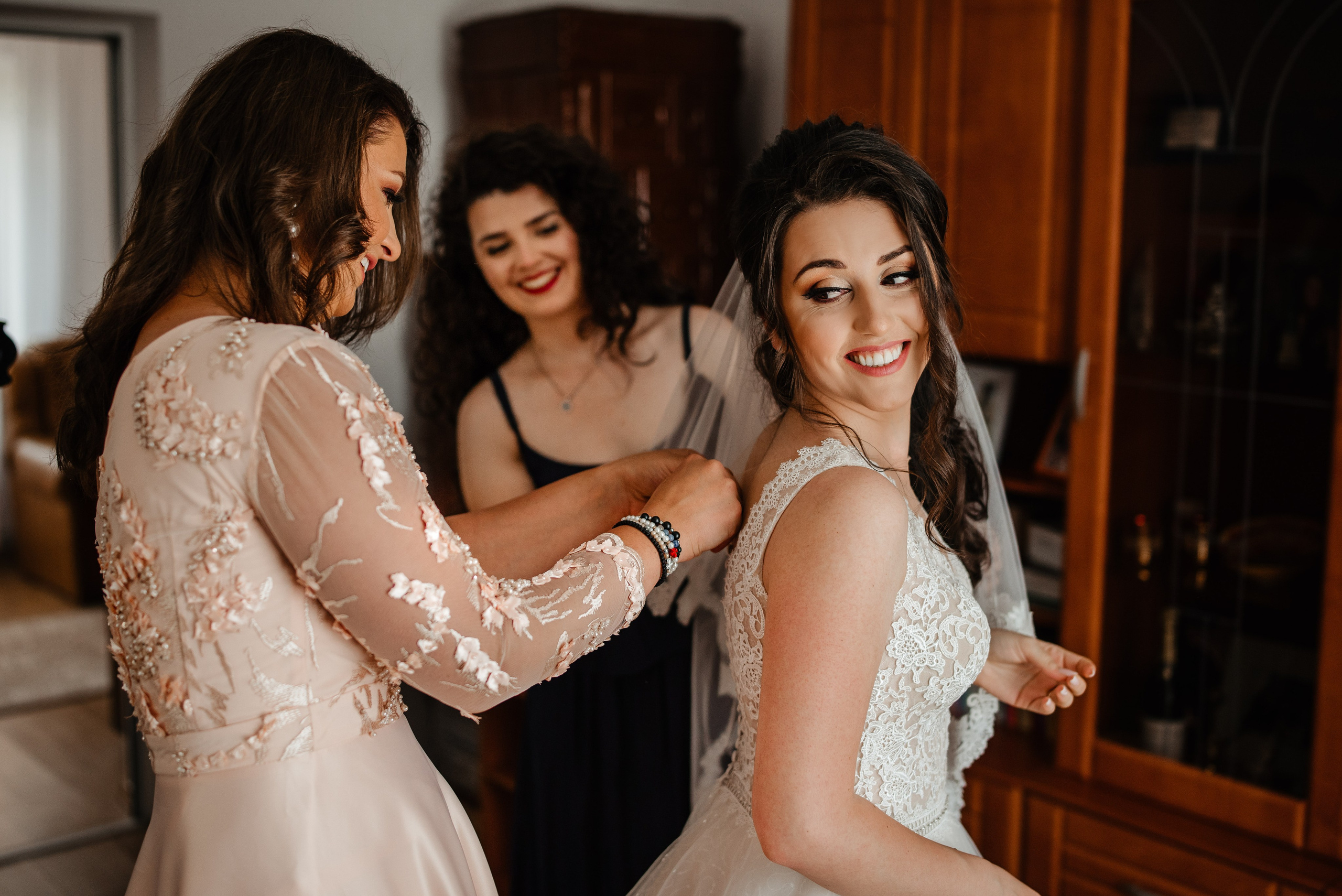 Radu Rahovan Fotograf de nuntǎ Cluj - Alba - Bistrița - Maramureș - Satu Mare - Sǎlaj - Târgu Mureș