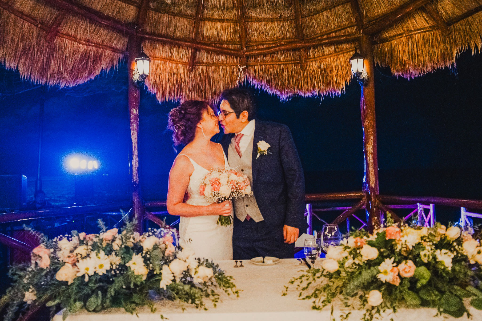 Jess & Juan / Cancun. Wedding and family photographer in Mexico City