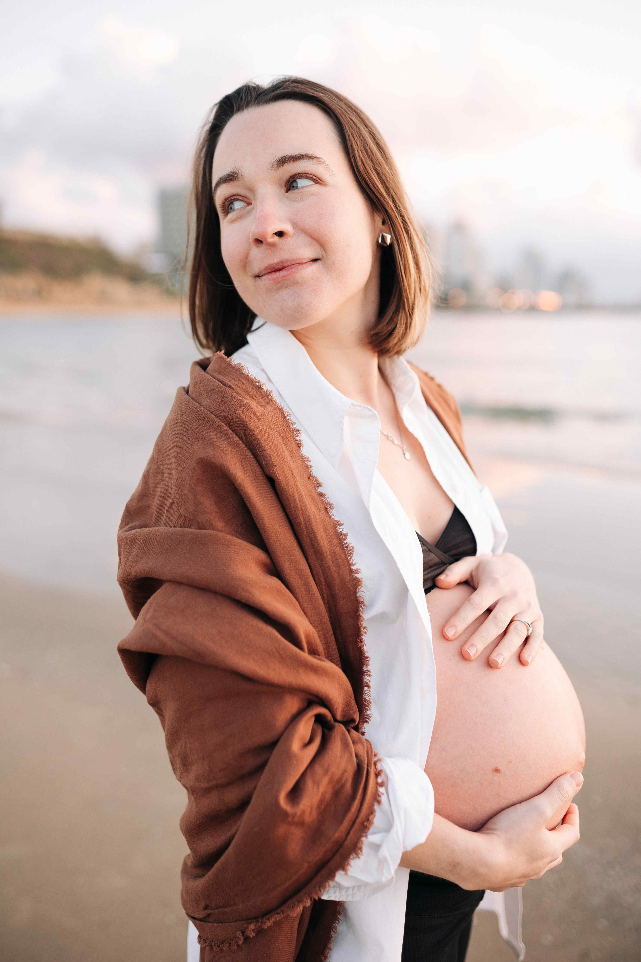 WINTER, PREGNANCY PHOTOSESSION (TEL AVIV). PHOTOGRAPHER IN ISRAEL