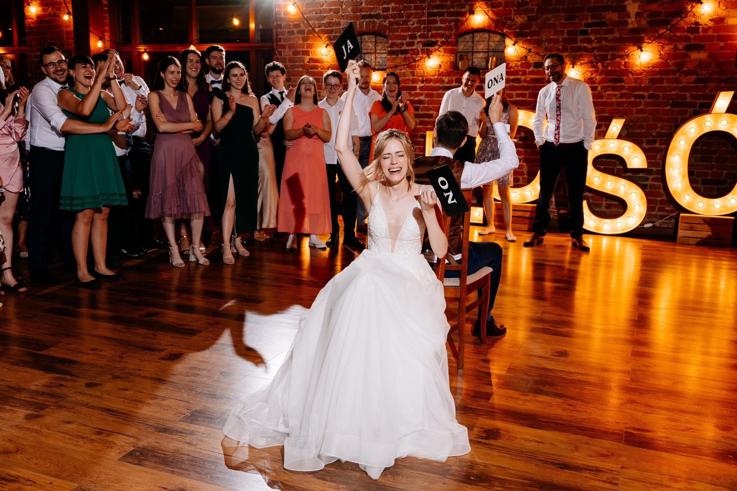 Karolina ♡ Sebastian. Fotograf Ślubny Warszawa - Sesje Biznesowe Rodzinne Eventy