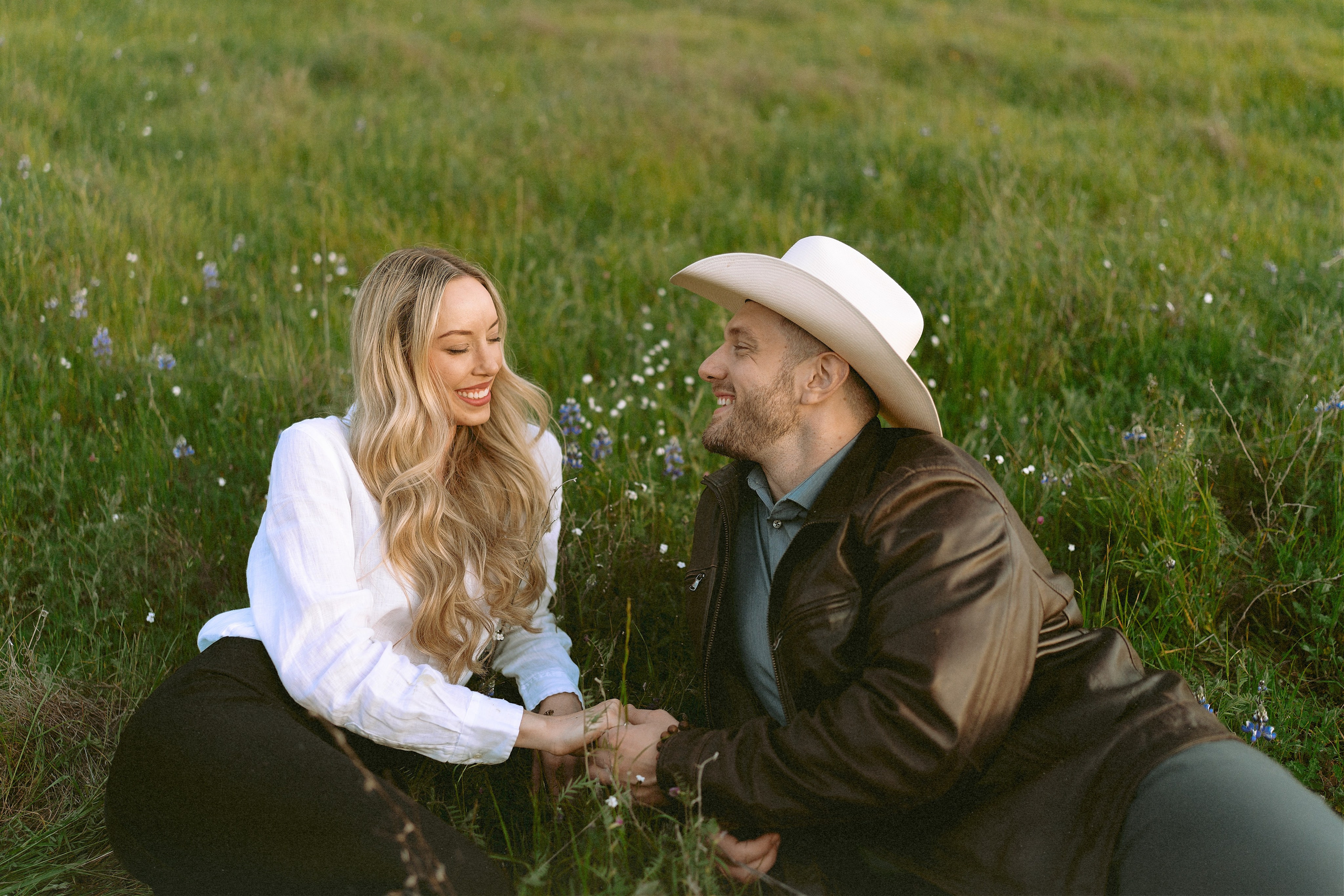 Engagement with Horses, Napa, Northern California. Wedding Photography & Videography Team in California, Los Angeles, San Francisco, San Diego and Travel