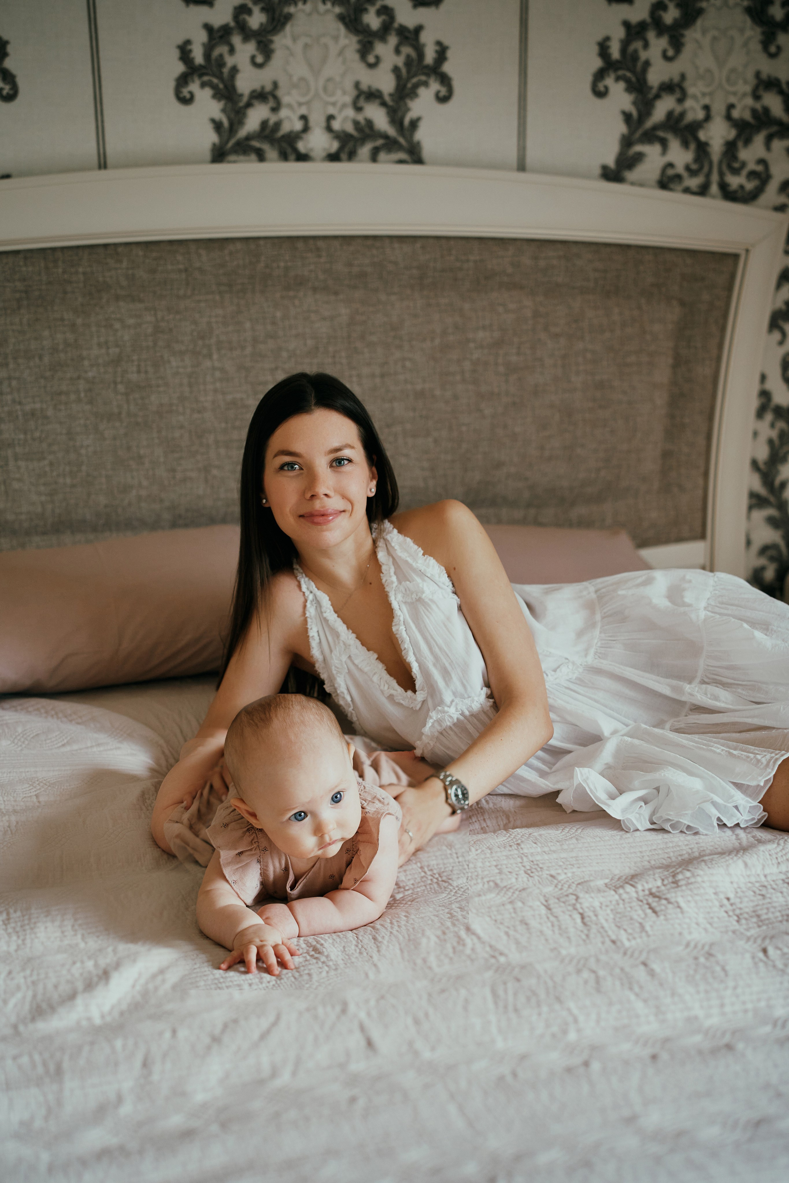 Юрий, Наталья и Алина. Первый новый год. Фотограф в Барселоне Жанна Захарченко