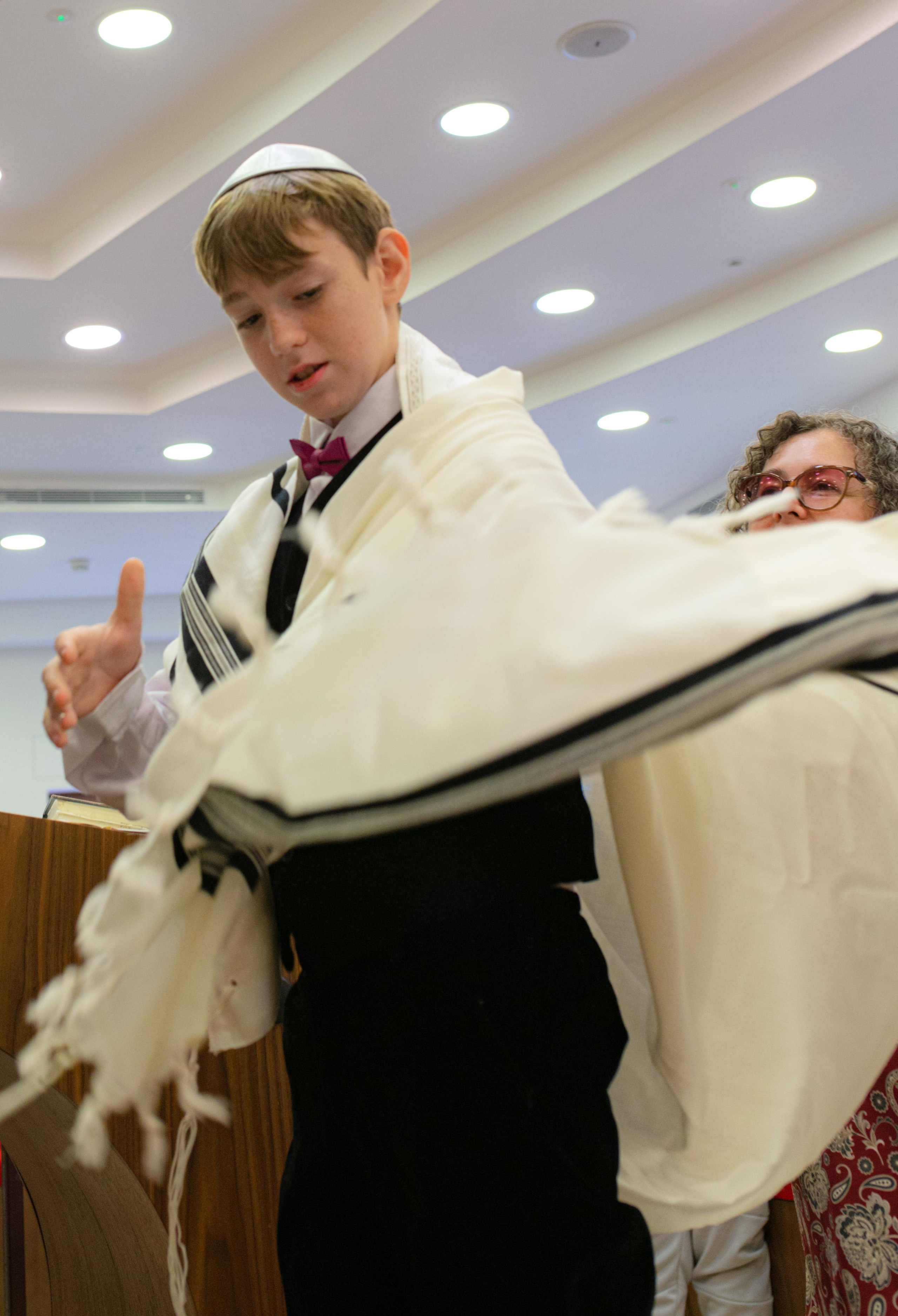 Bar Mizva Ilya. KATY GOLD PHOTOGRAPHY