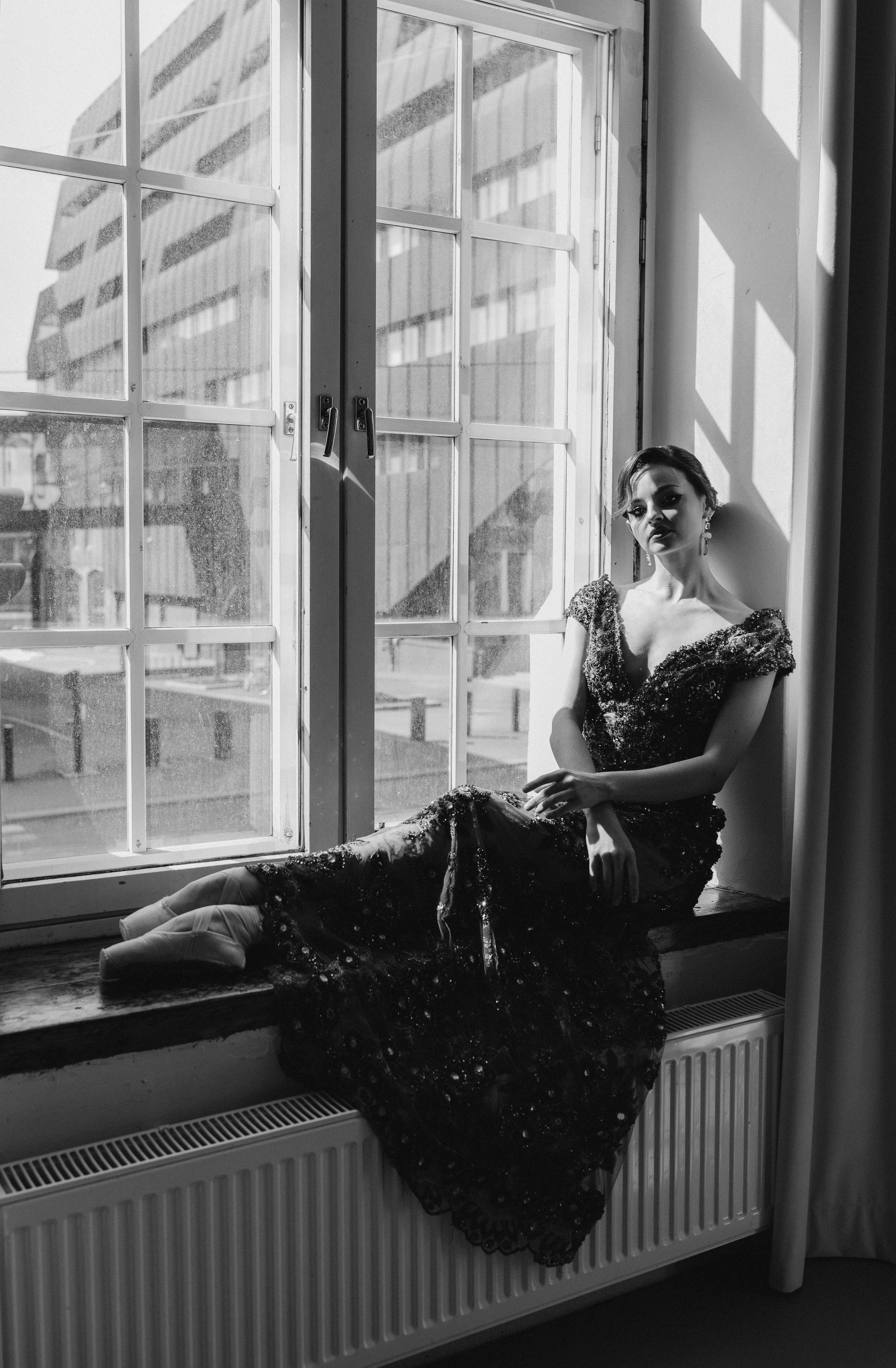 Riikka Couture, Riikka Ikäheimo, Violetta Keller, Portrait, Dancer. Wedding and potrait photographer in Helsinki Vickan O