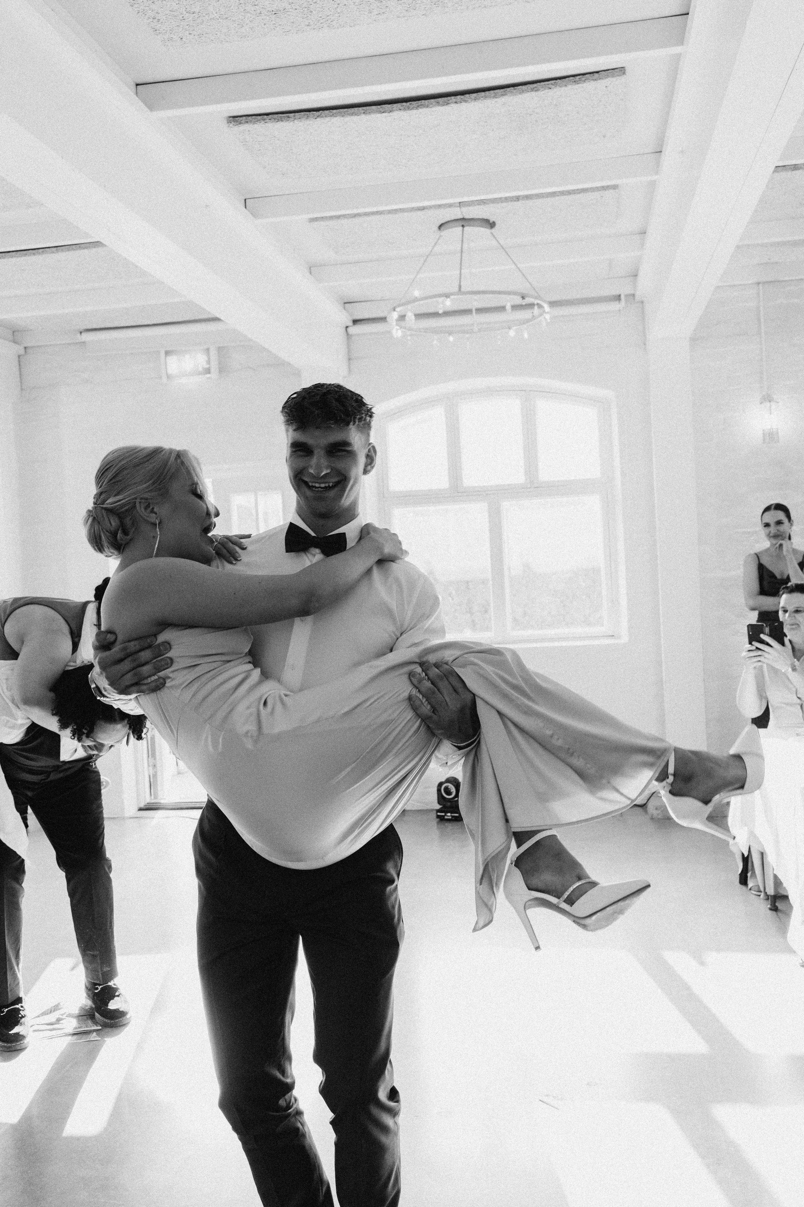 Wedding. Wedding and potrait photographer in Helsinki Vickan O